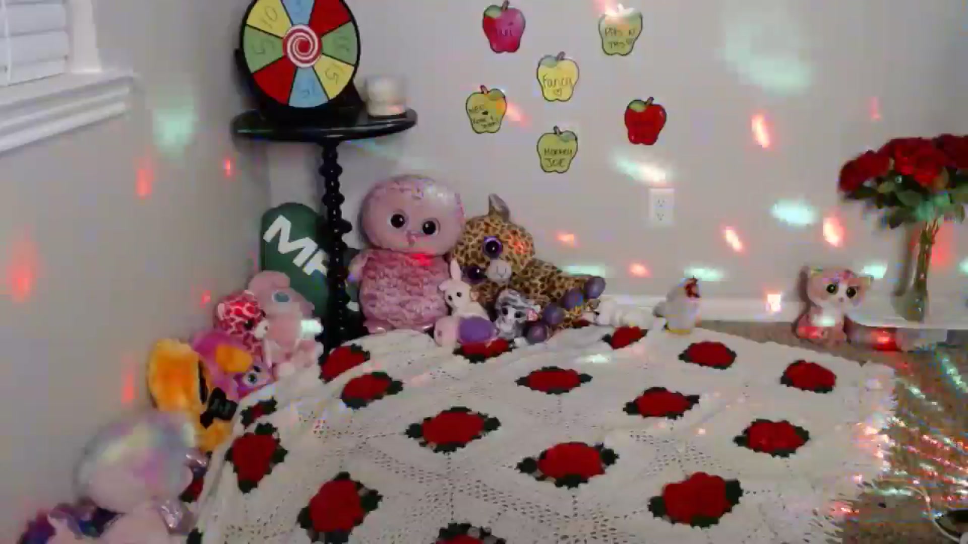 Gallery image thumbnail from xRosePetalsx's myfreecams stream on, 07/14/2024, 08:05 image 15 of 20