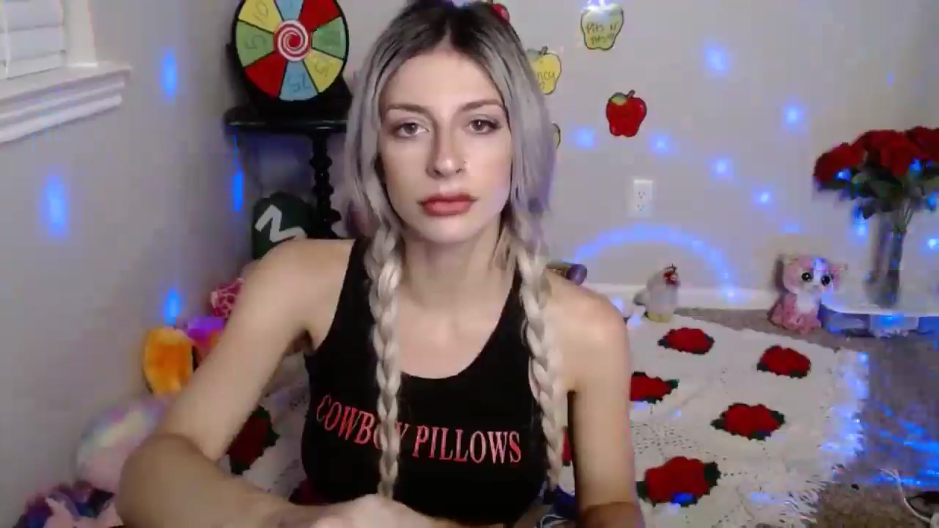 Gallery image thumbnail from xRosePetalsx's myfreecams stream on, 07/14/2024, 08:05 image 14 of 20