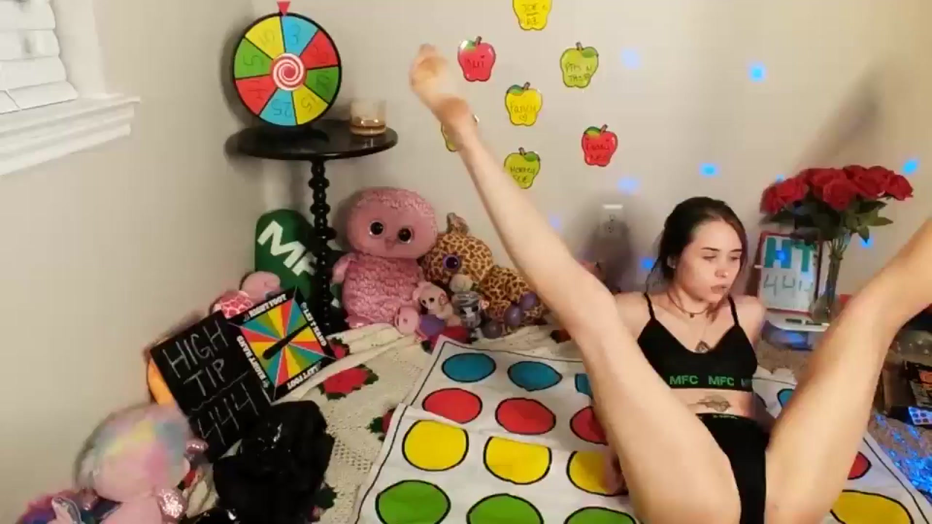 Gallery image thumbnail from xRosePetalsx's myfreecams stream on, 07/16/2024, 05:24 image 16 of 20