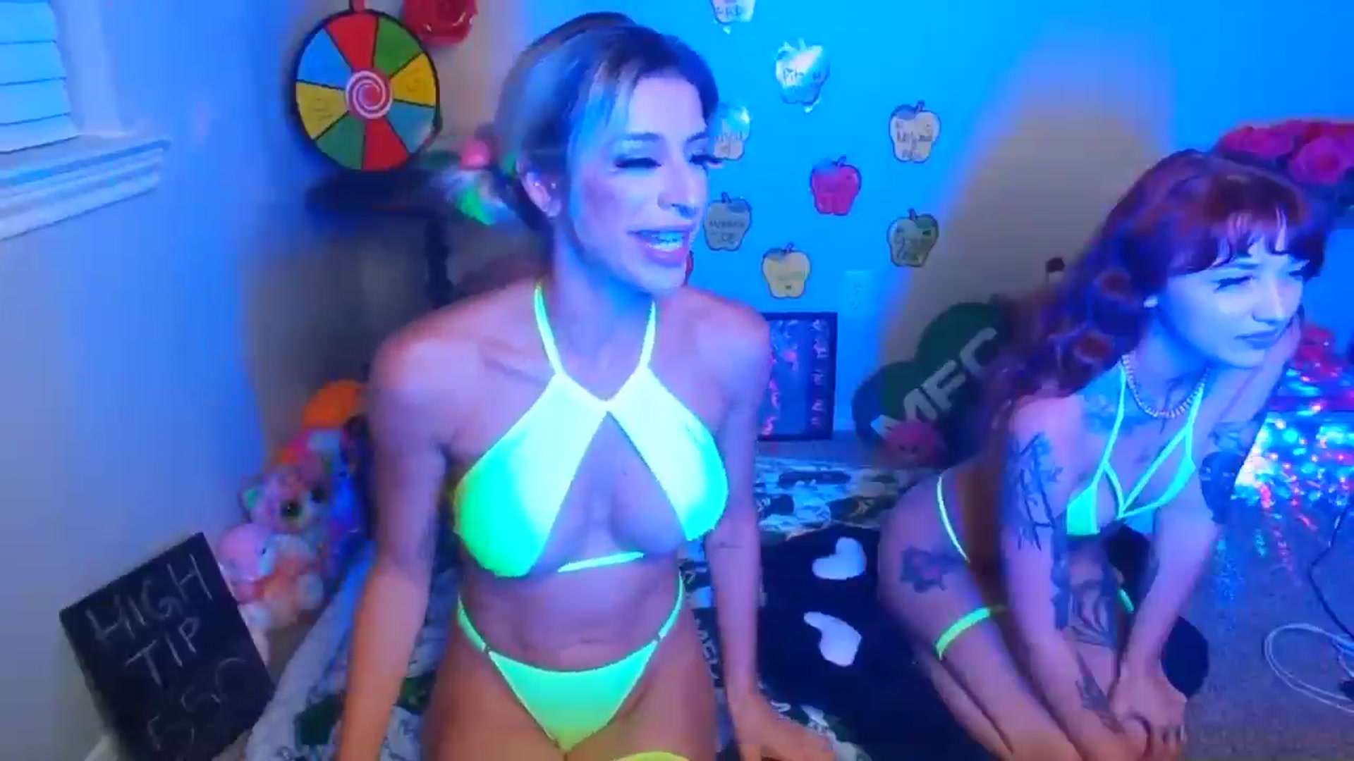 Gallery image thumbnail from xRosePetalsx's myfreecams stream on, 08/02/2024, 06:41 image 12 of 20