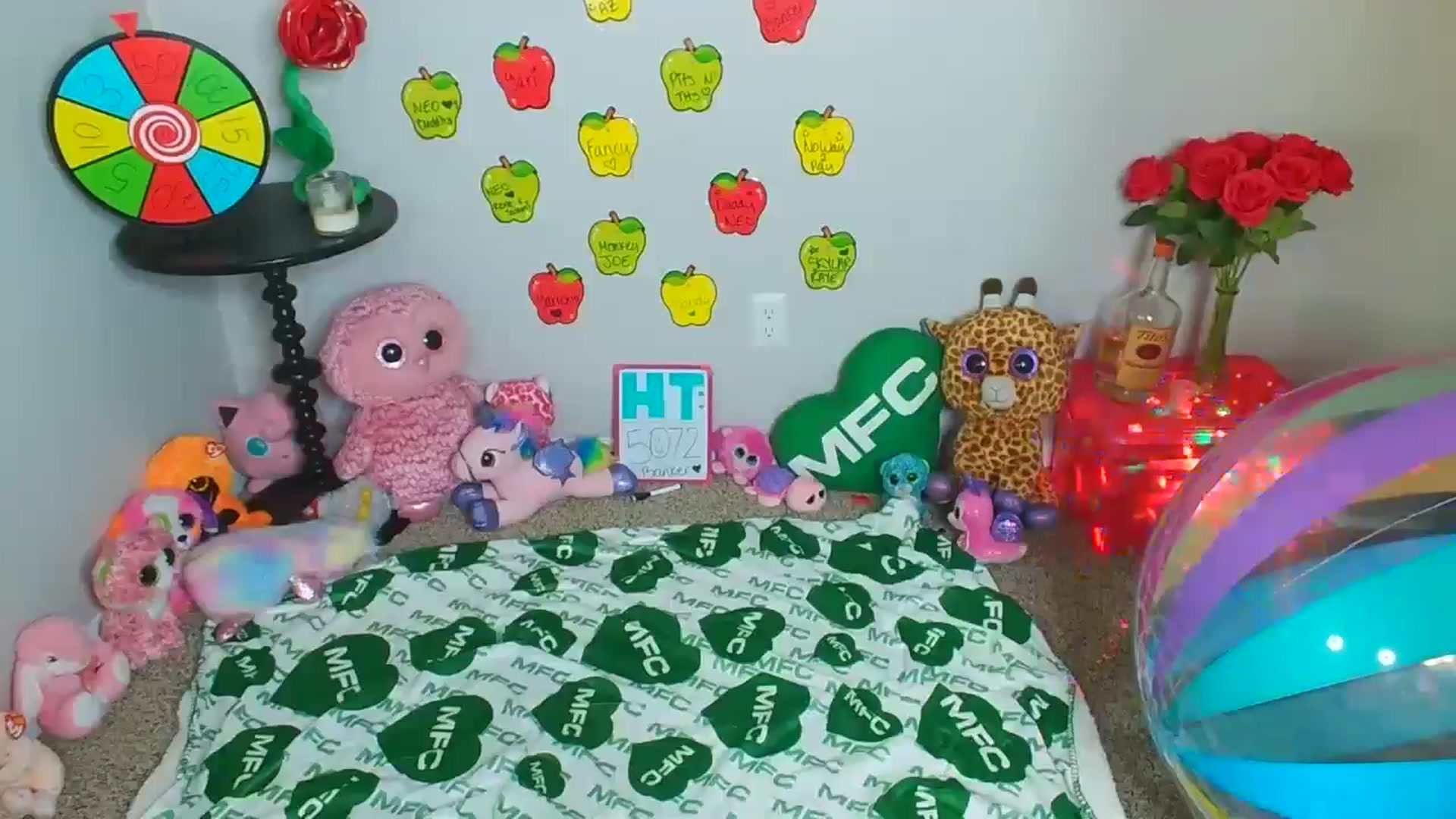 Gallery image thumbnail from xRosePetalsx's myfreecams stream on, 08/15/2024, 05:23 image 4 of 20