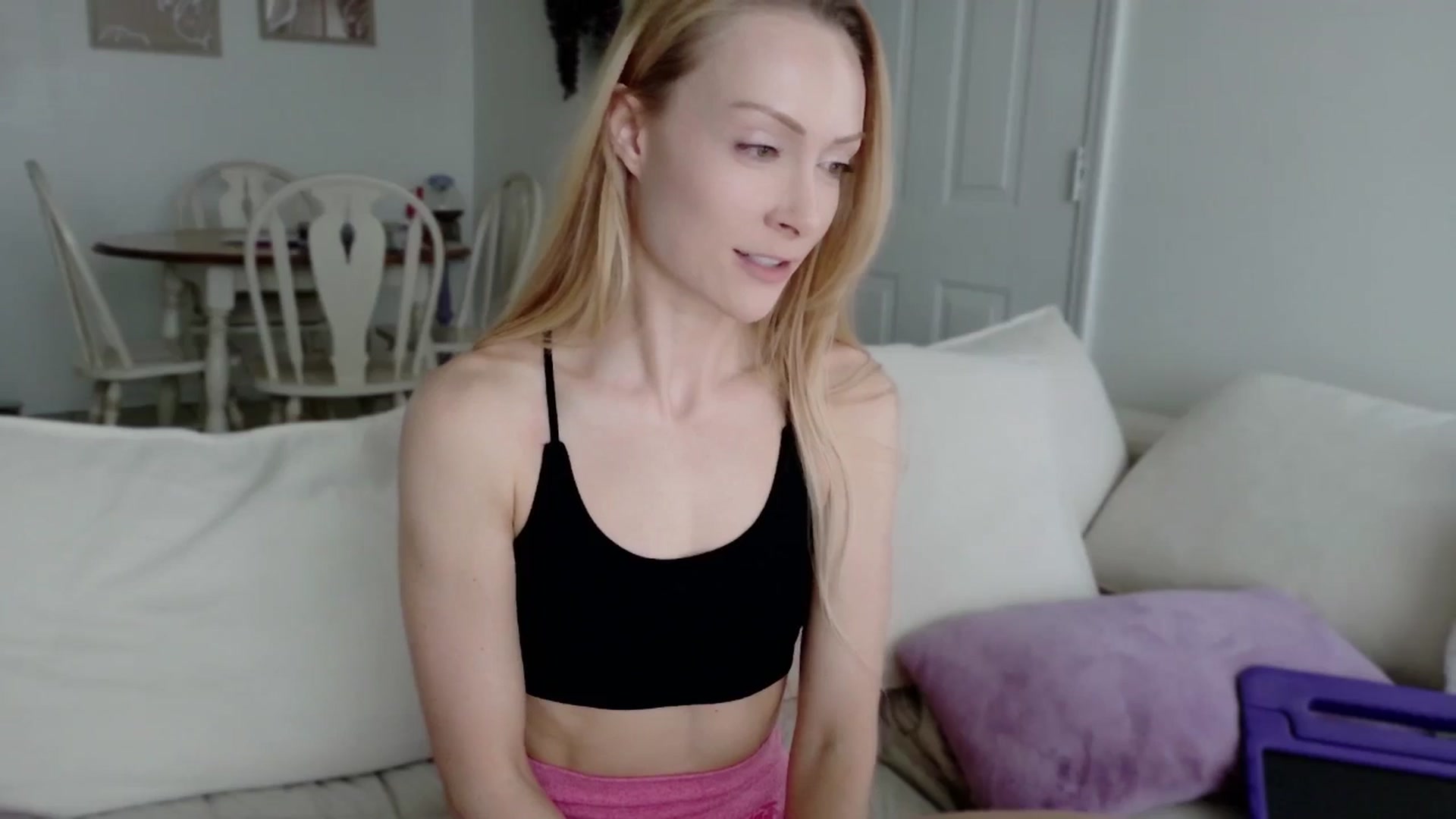 Gallery image thumbnail from xSadiexBlairx's myfreecams stream on, 07/06/2025, 20:39 image 11 of 20