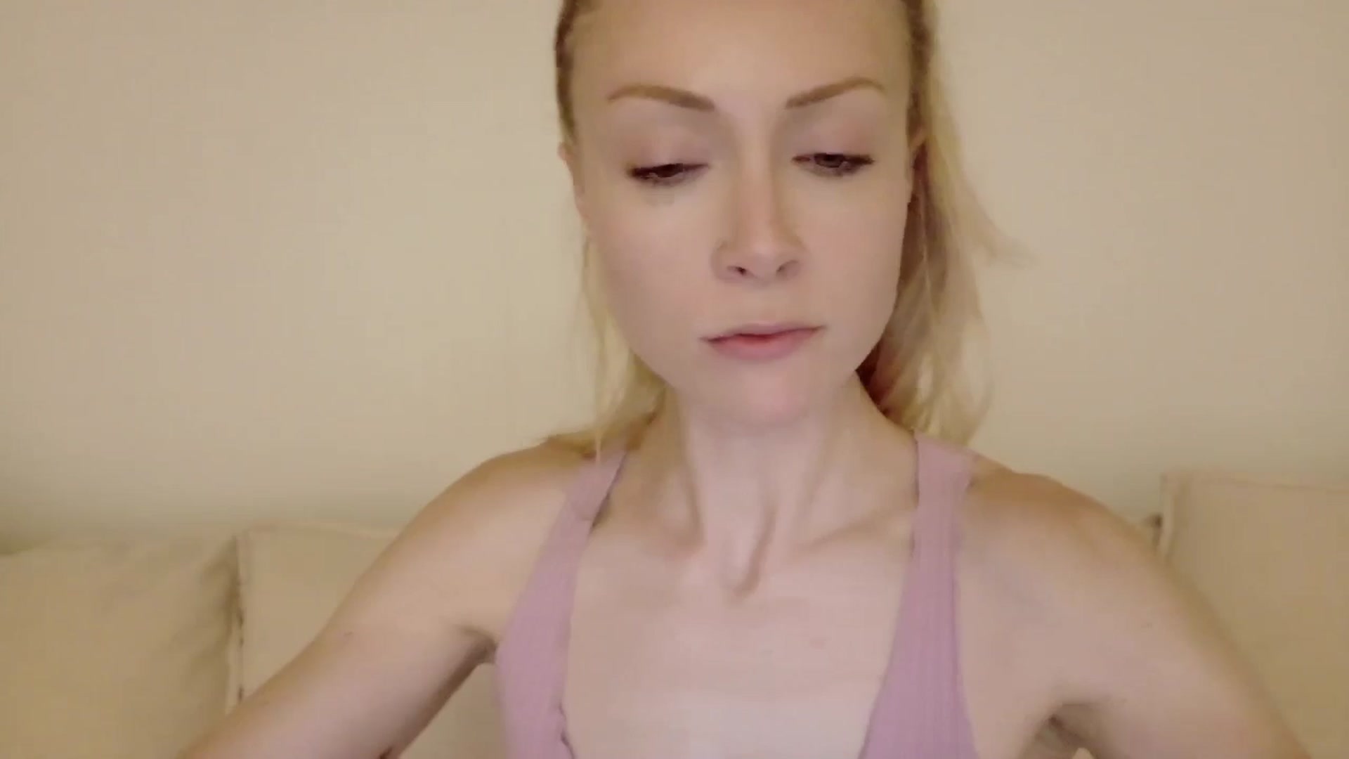 Gallery image thumbnail from xSadiexBlairx's myfreecams stream on, 07/23/2025, 04:45 image 15 of 20