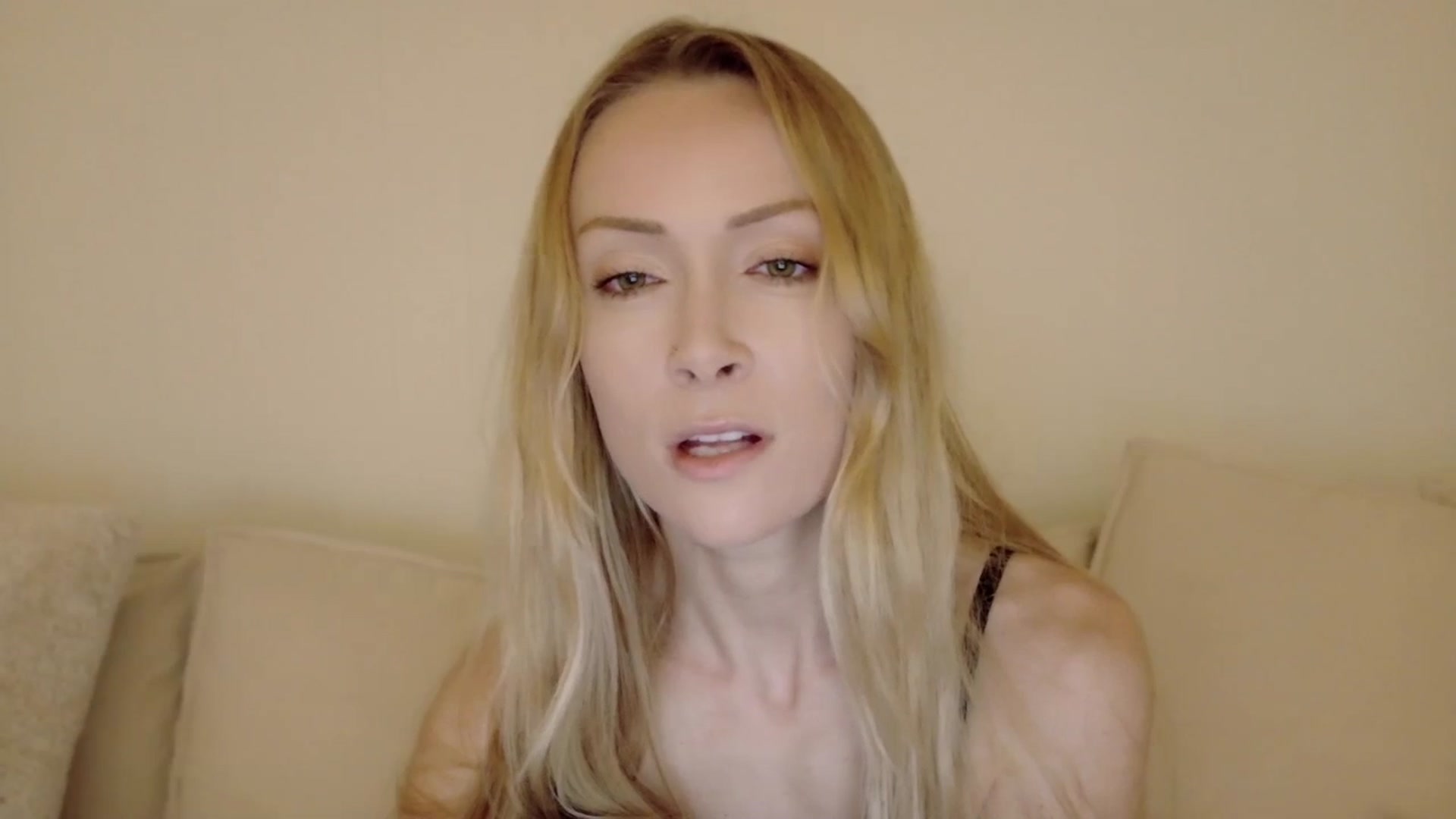 Gallery image thumbnail from xSadiexBlairx's myfreecams stream on, 07/24/2025, 02:50 image 17 of 20