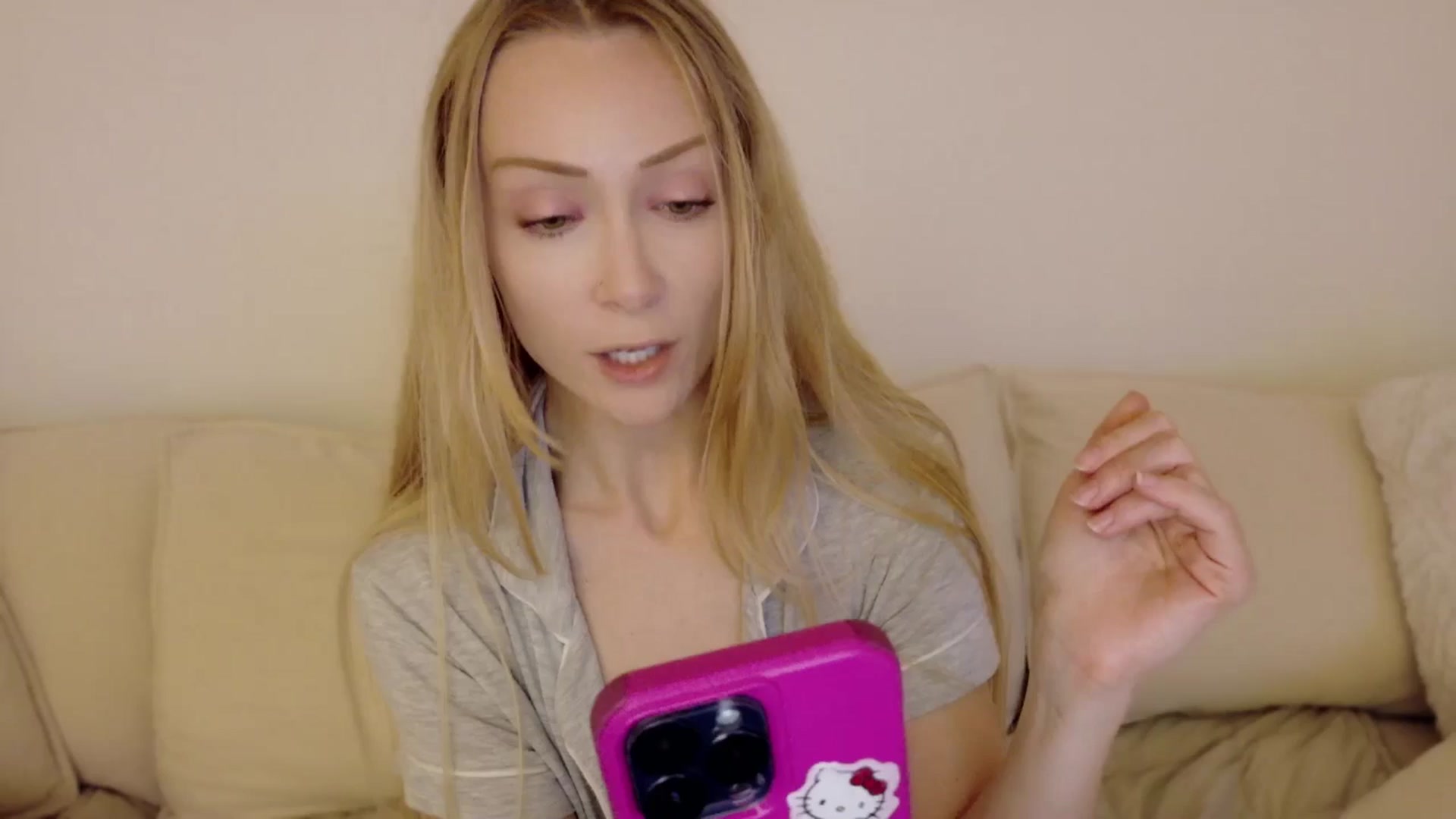 Gallery image thumbnail from xSadiexBlairx's myfreecams stream on, 08/03/2025, 03:38 image 1 of 20