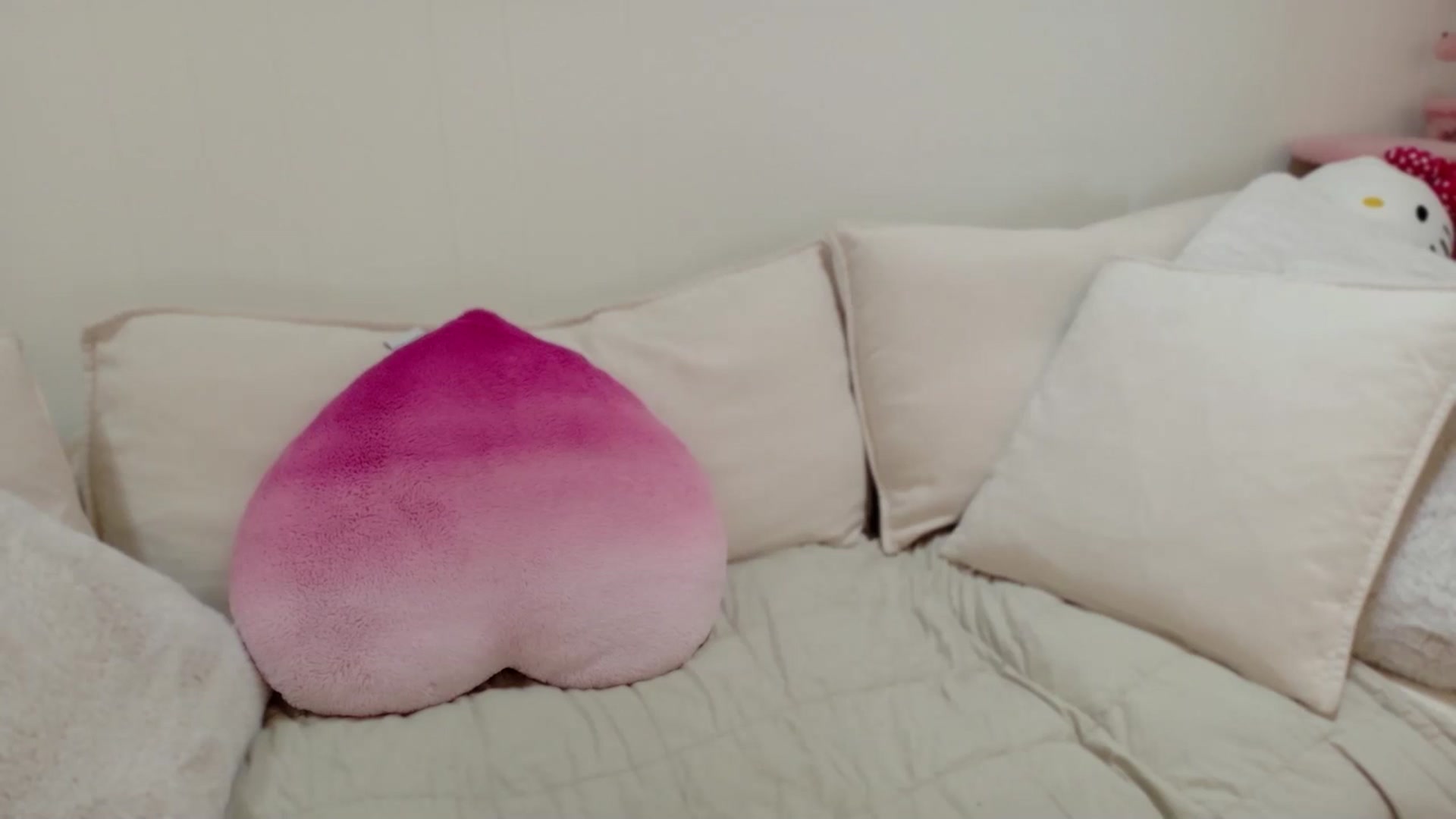 Gallery image thumbnail from xSadiexBlairx's myfreecams stream on, 08/12/2025, 17:41 image 17 of 20