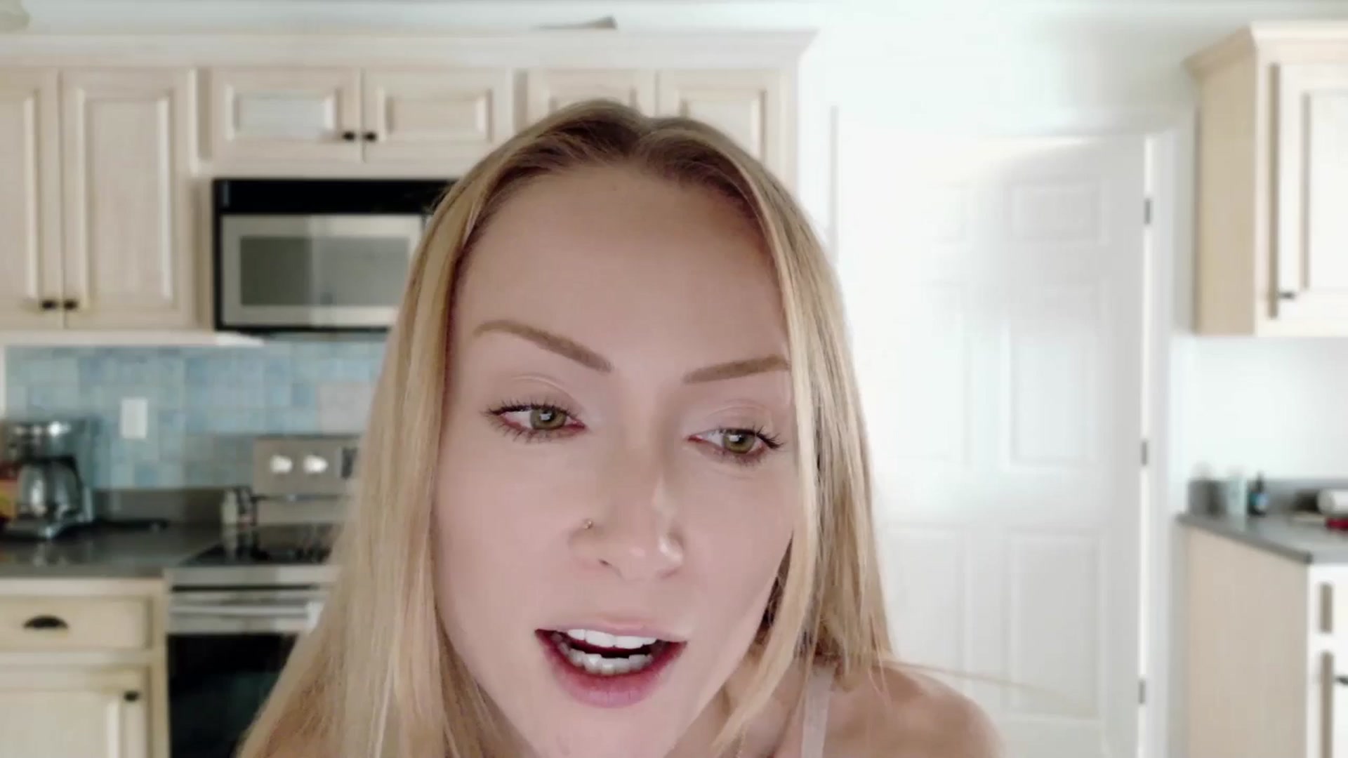 Gallery image thumbnail from xSadiexBlairx's myfreecams stream on, 08/14/2025, 19:02 image 19 of 20