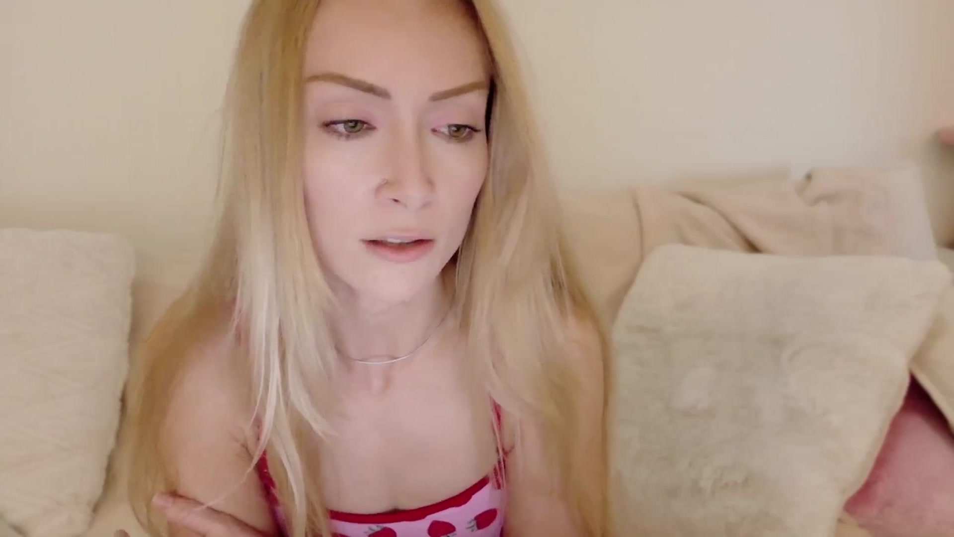 Gallery image thumbnail from xSadiexBlairx's myfreecams stream on, 08/15/2025, 19:29 image 2 of 20