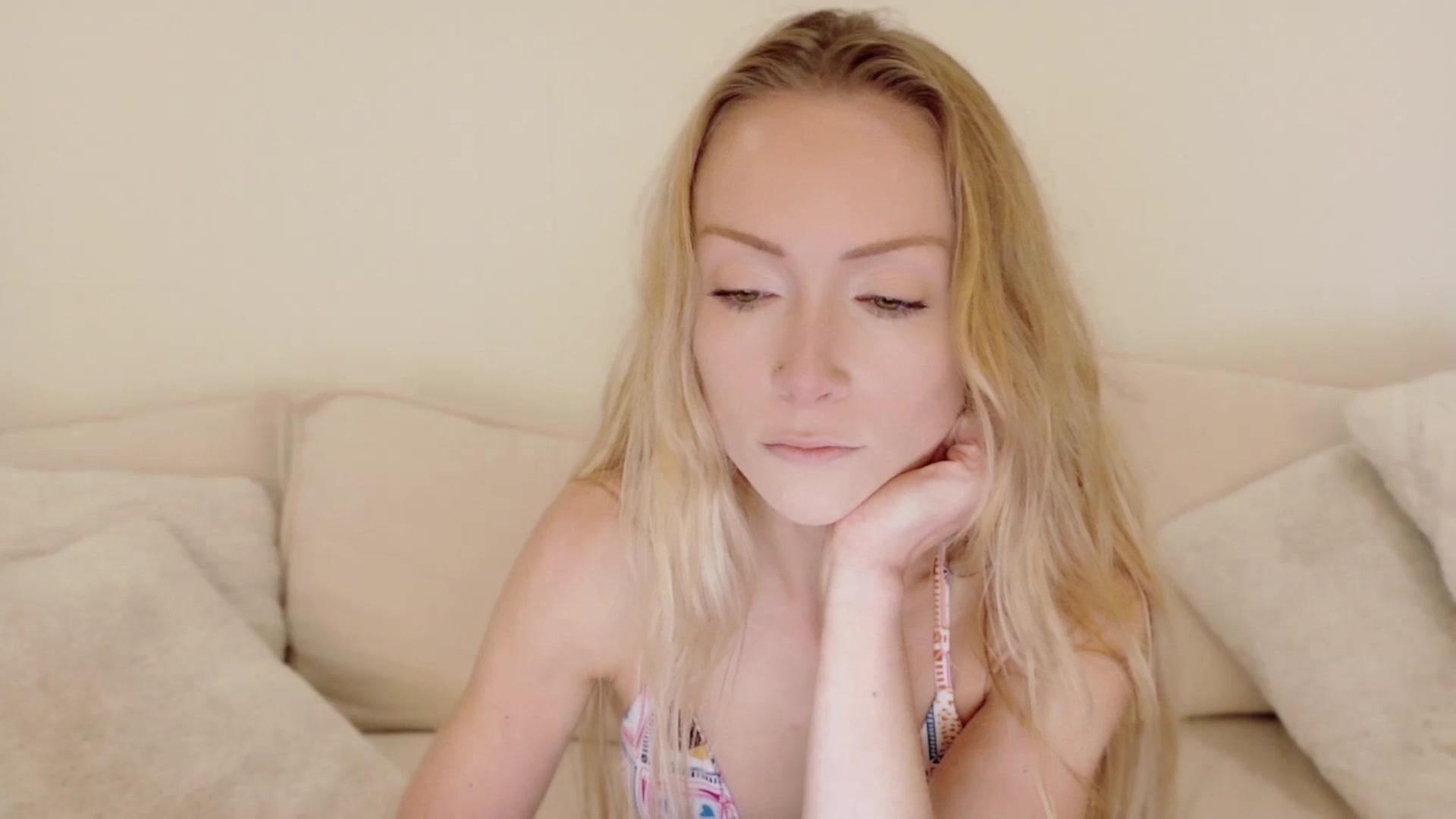 Gallery image thumbnail from xSadiexBlairx's myfreecams stream on, 08/17/2025, 17:22 image 14 of 20
