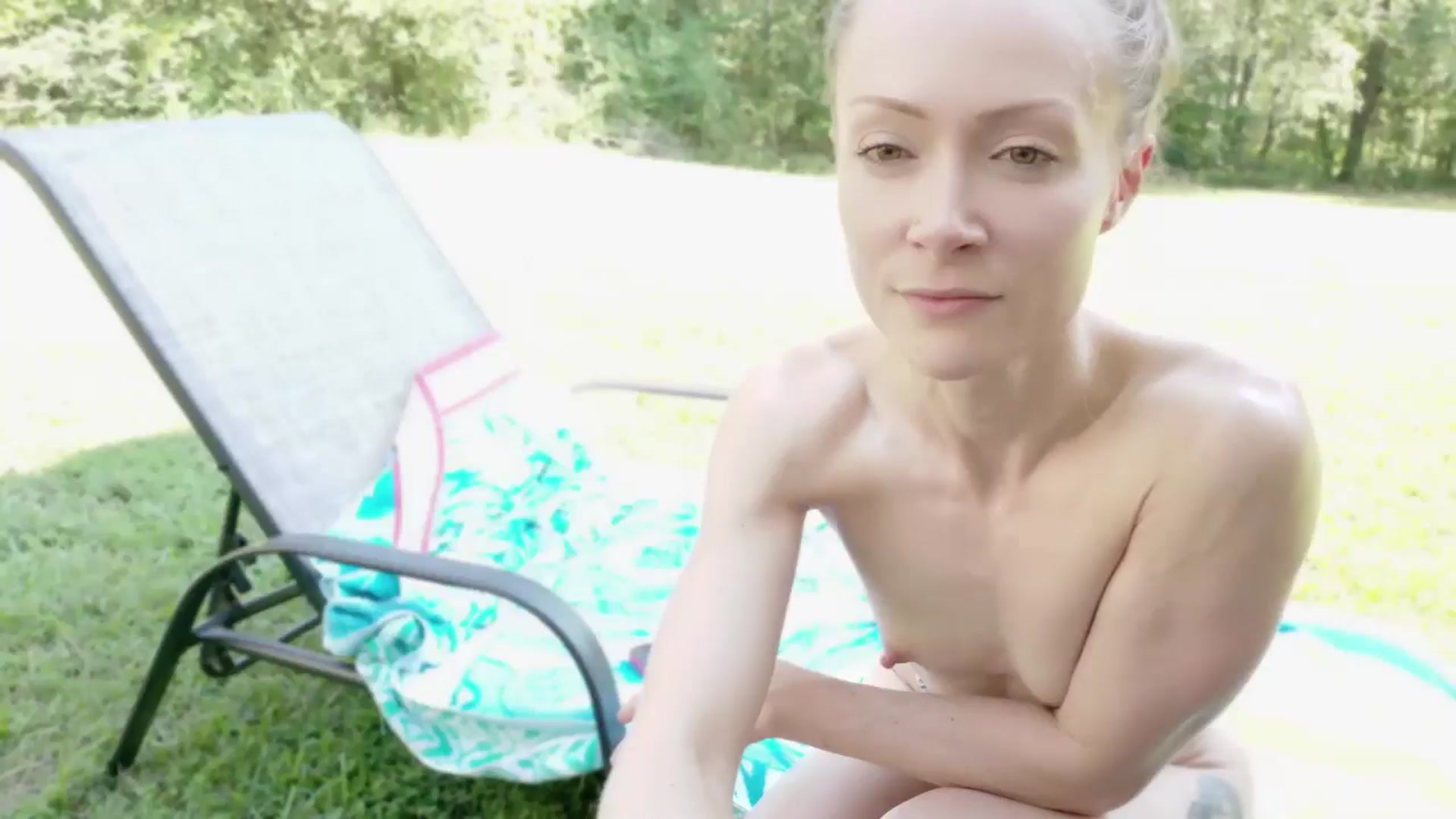 Gallery image thumbnail from xSadiexBlairx's myfreecams stream on, 08/17/2025, 20:08 image 19 of 20