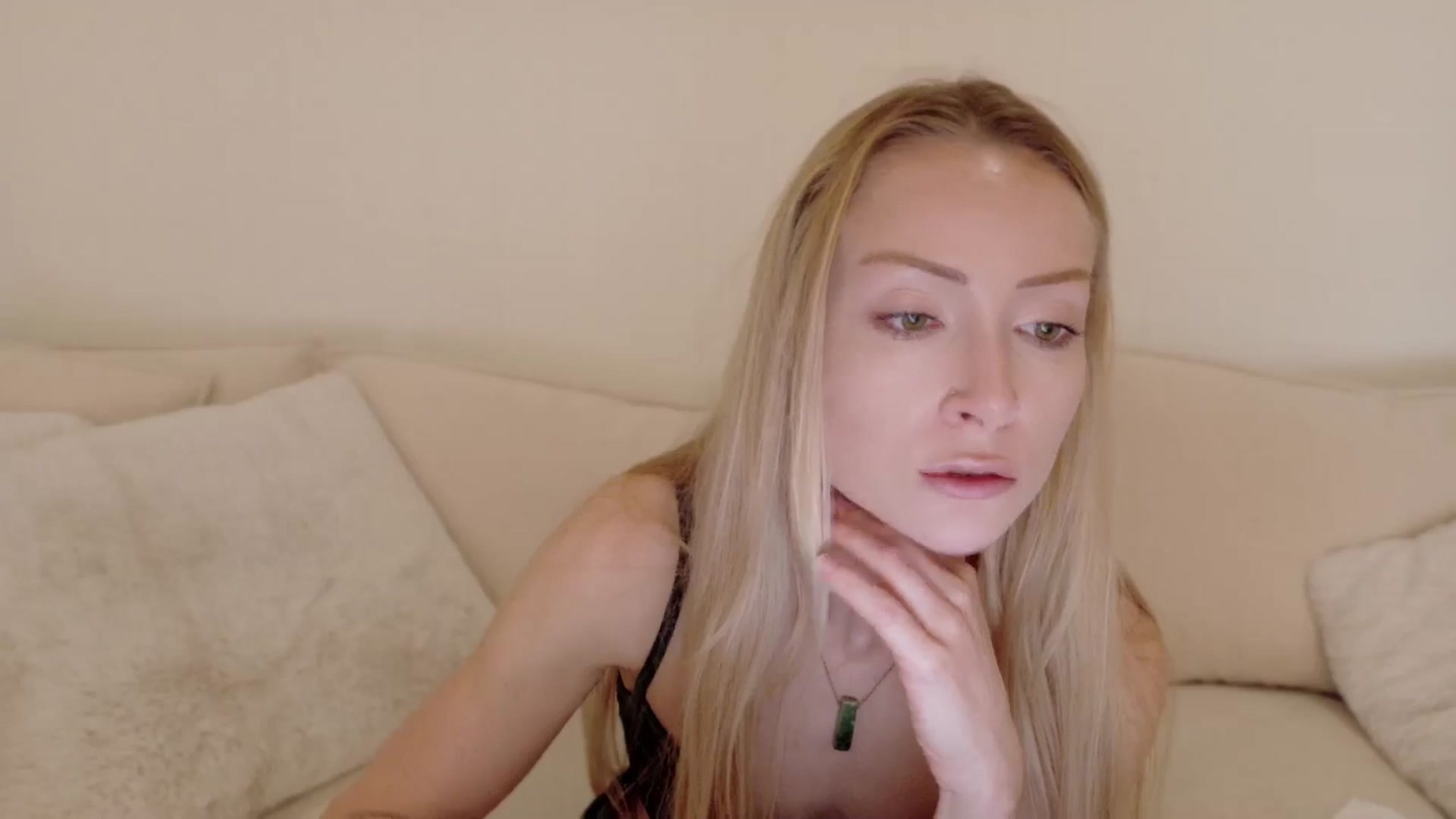 Gallery image thumbnail from xSadiexBlairx's myfreecams stream on, 08/28/2025, 21:19 image 16 of 20