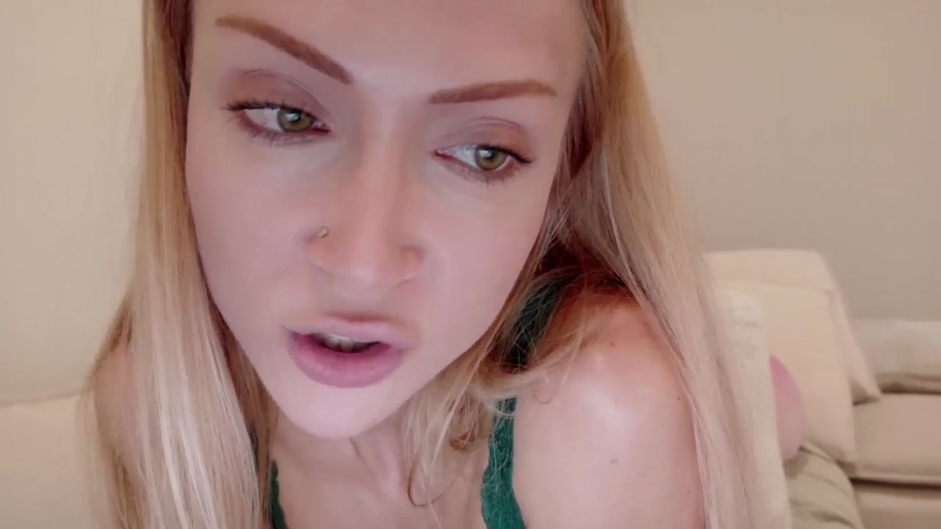 Gallery image thumbnail from xSadiexBlairx's myfreecams stream on, 09/08/2025, 19:18 image 3 of 20