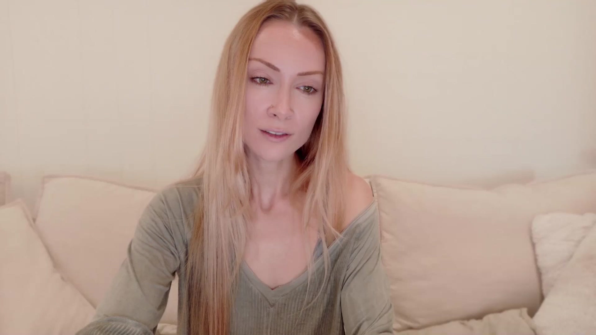 Gallery image thumbnail from xSadiexBlairx's myfreecams stream on, 09/18/2025, 18:37 image 2 of 20