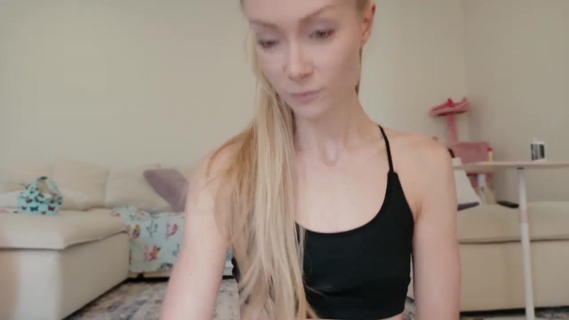Gallery image thumbnail from xSadiexBlairx's myfreecams stream on, 09/23/2025, 20:05 image 10 of 20