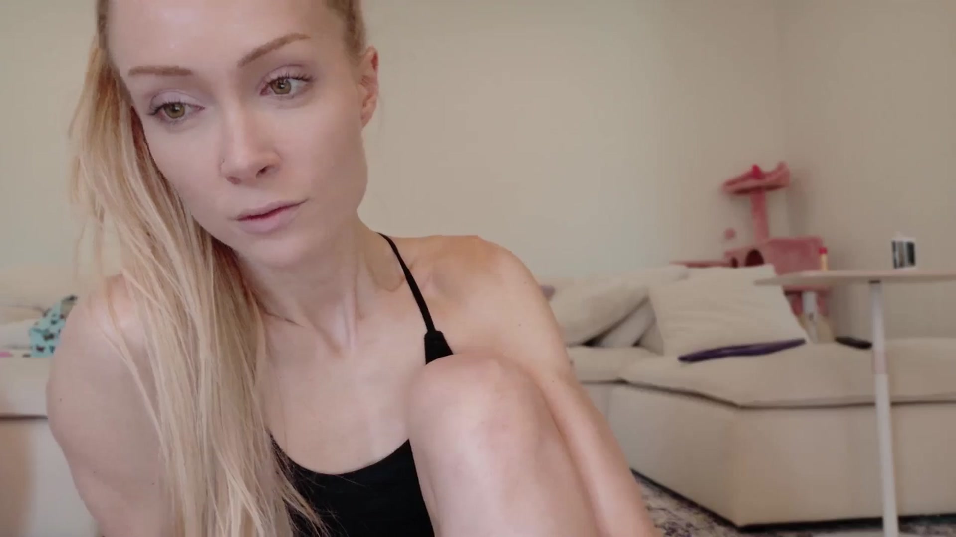 Gallery image thumbnail from xSadiexBlairx's myfreecams stream on, 09/23/2025, 20:05 image 17 of 20