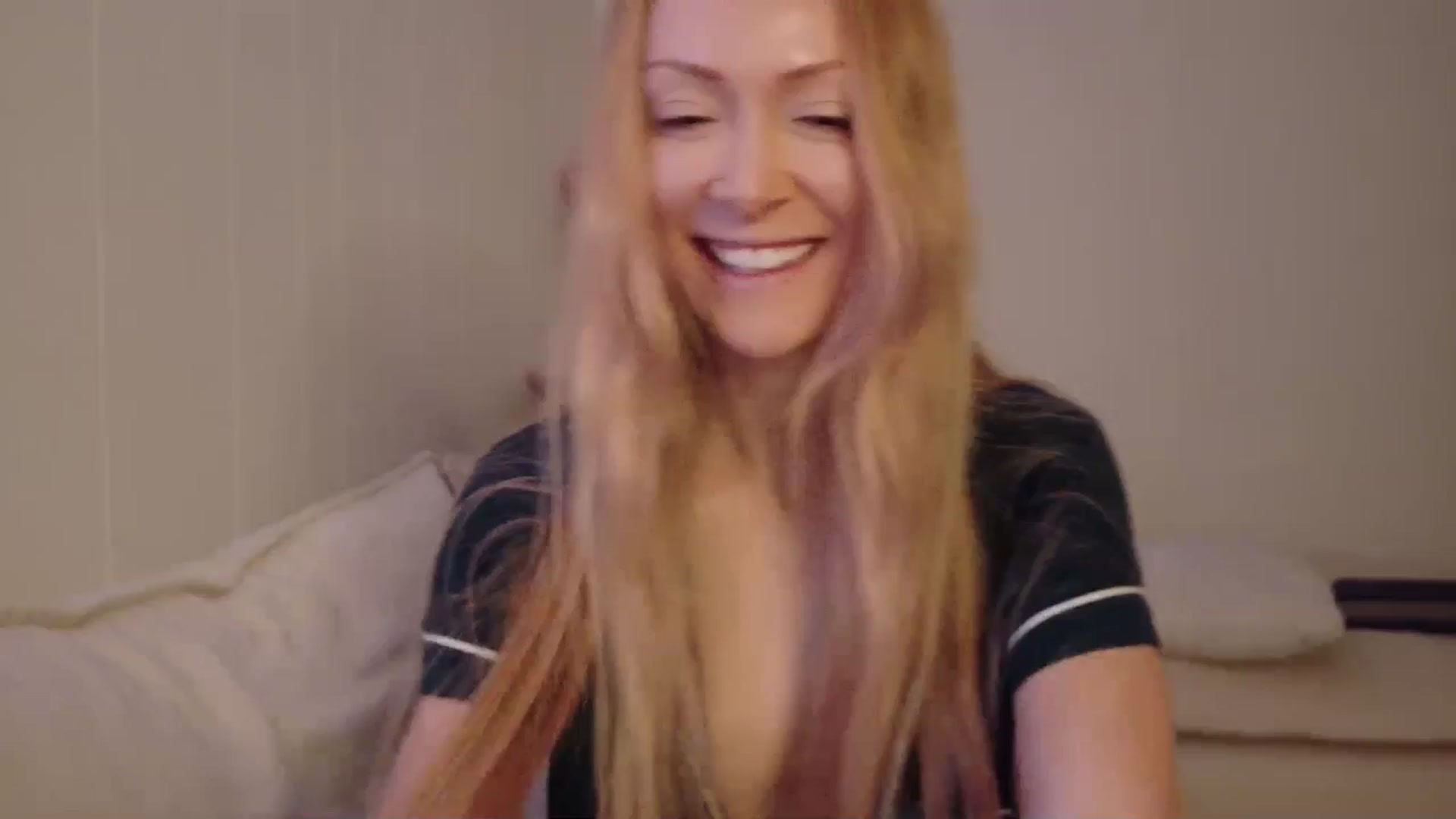 Gallery image thumbnail from xSadiexBlairx's myfreecams stream on, 10/06/2025, 02:26 image 10 of 20