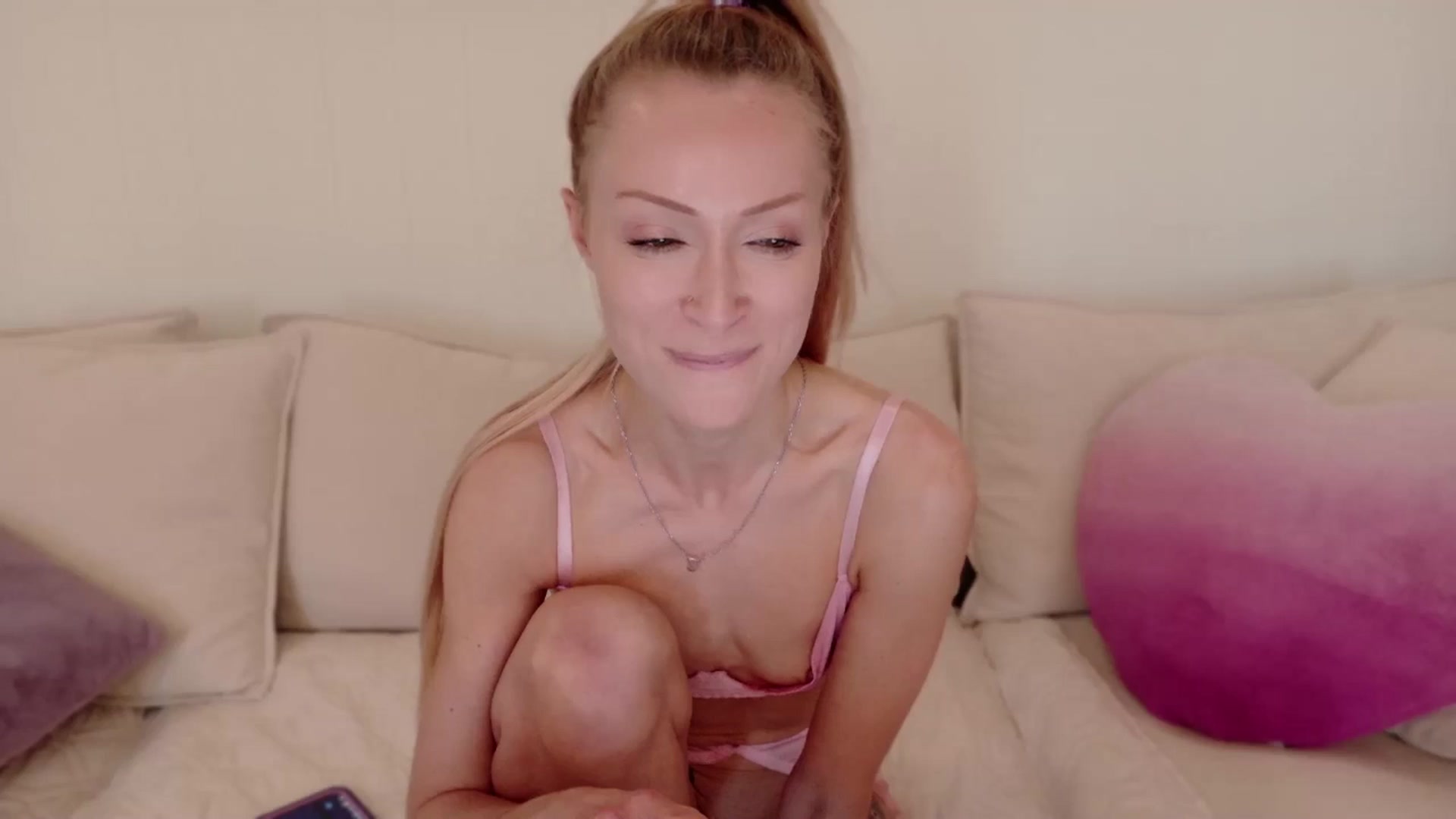 Gallery image thumbnail from xSadiexBlairx's myfreecams stream on, 10/07/2025, 20:47 image 11 of 20