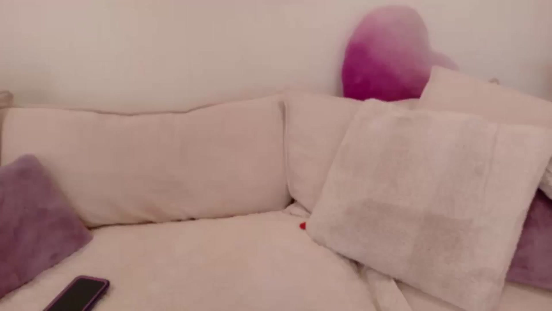 Gallery image thumbnail from xSadiexBlairx's myfreecams stream on, 10/16/2025, 19:34 image 1 of 20