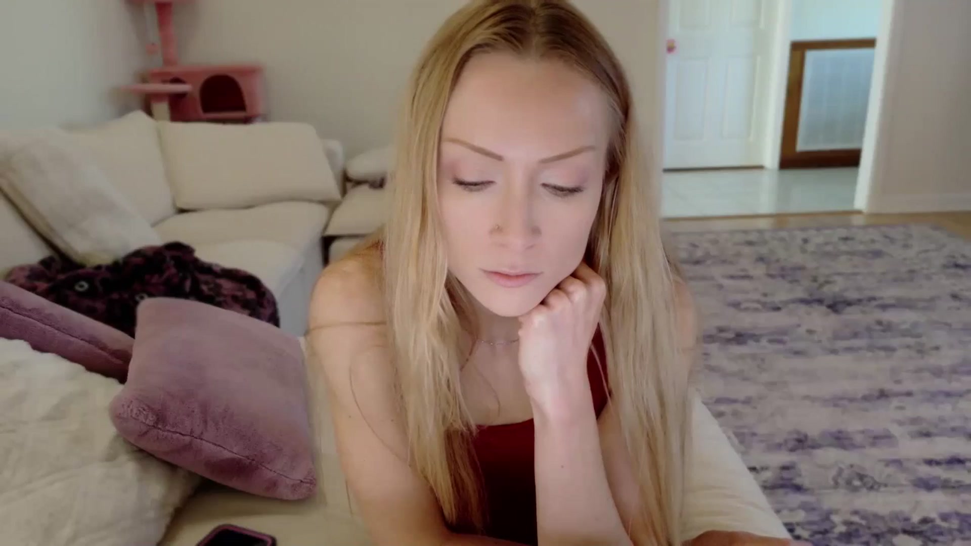 Gallery image thumbnail from xSadiexBlairx's myfreecams stream on, 10/21/2025, 18:49 image 13 of 20