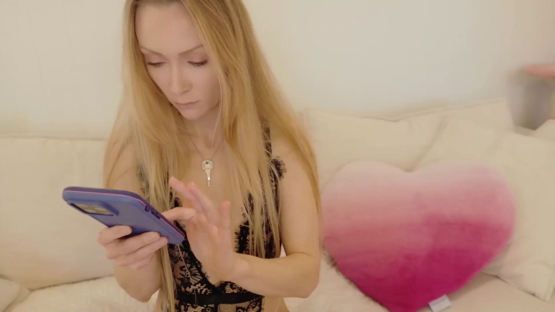 Gallery image thumbnail from xSadiexBlairx's myfreecams stream on, 10/23/2025, 16:55 image 1 of 20