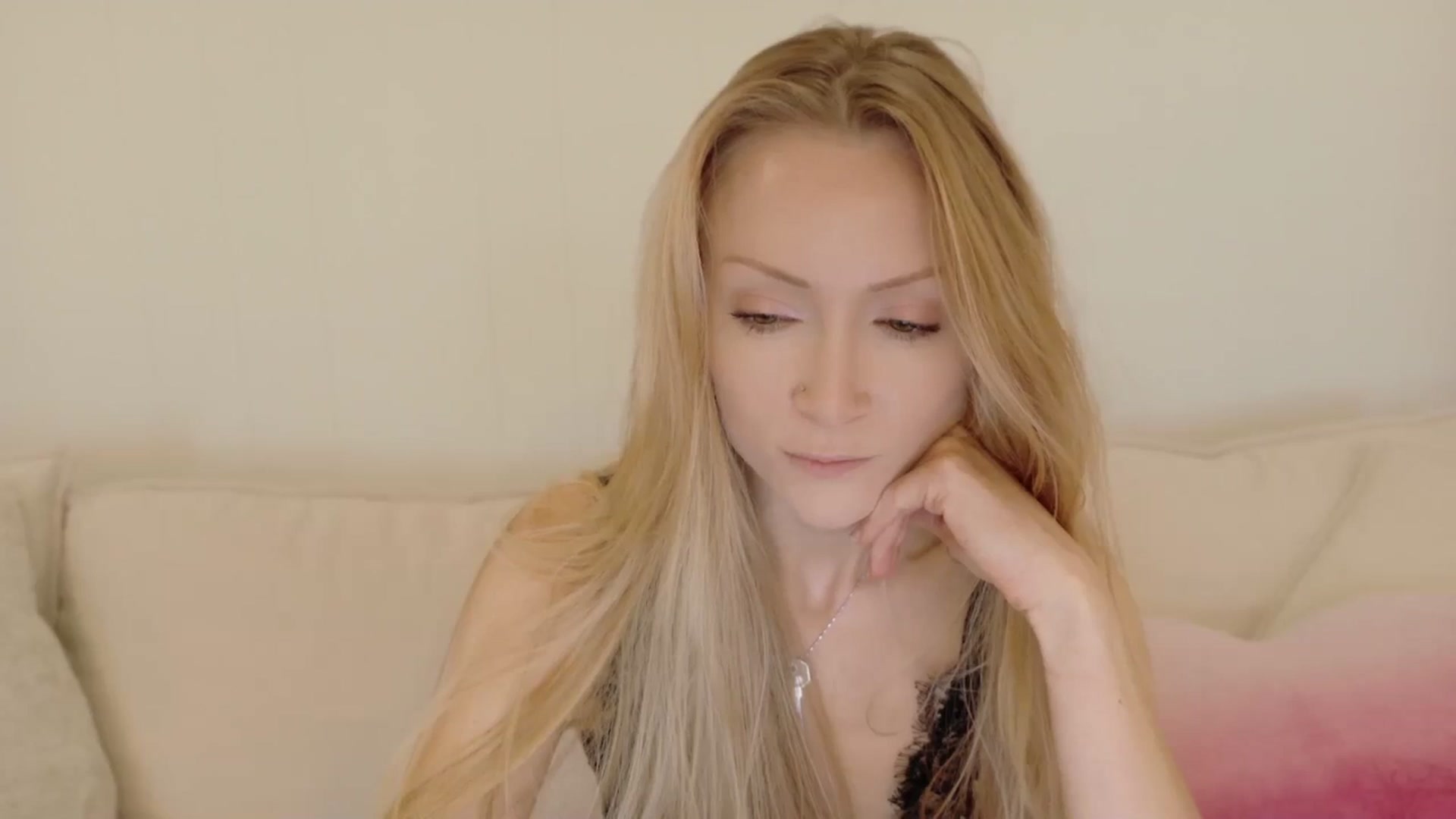 Gallery image thumbnail from xSadiexBlairx's myfreecams stream on, 10/23/2025, 19:02 image 8 of 20