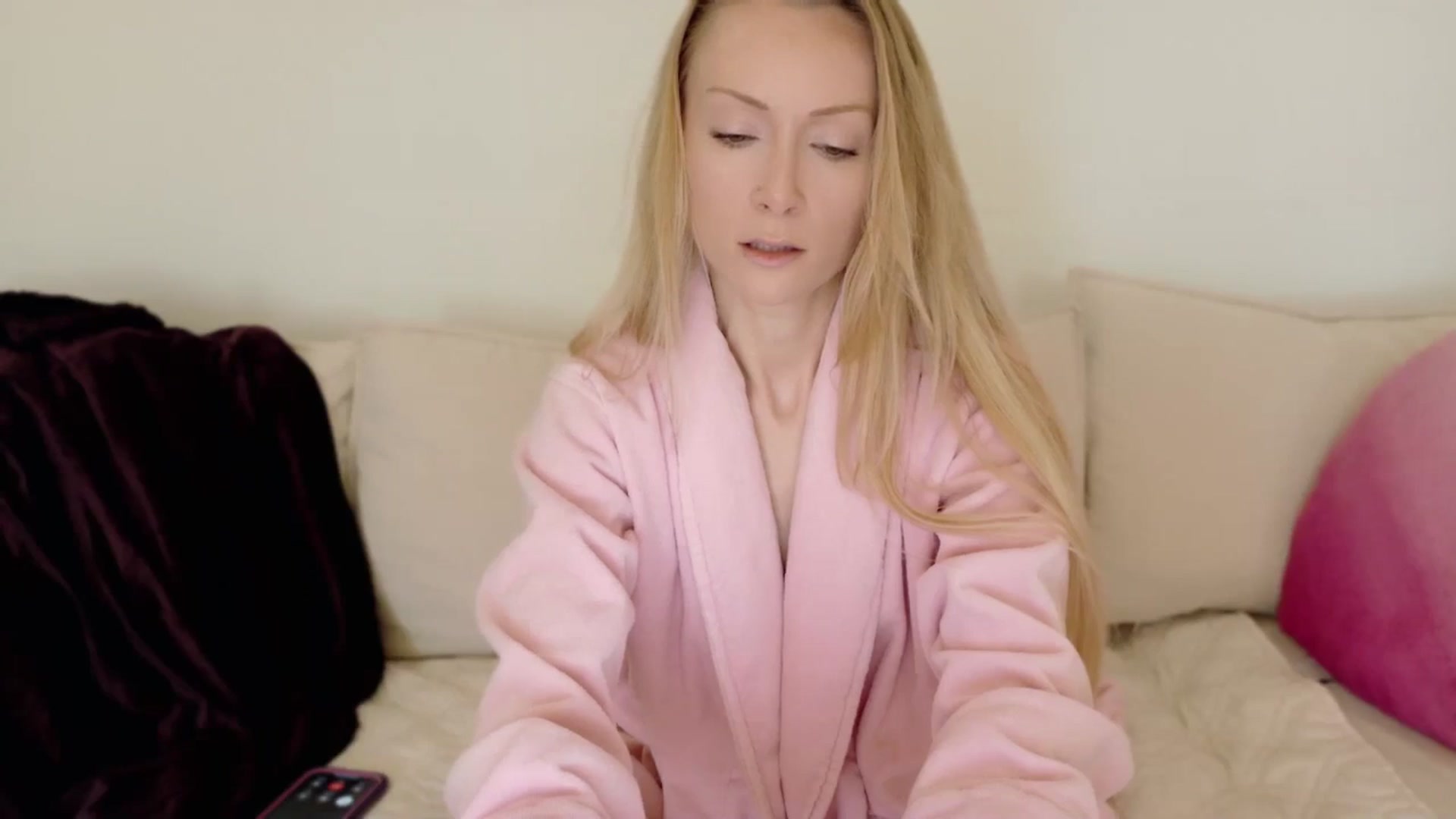 Gallery image thumbnail from xSadiexBlairx's myfreecams stream on, 10/26/2025, 16:05 image 10 of 20