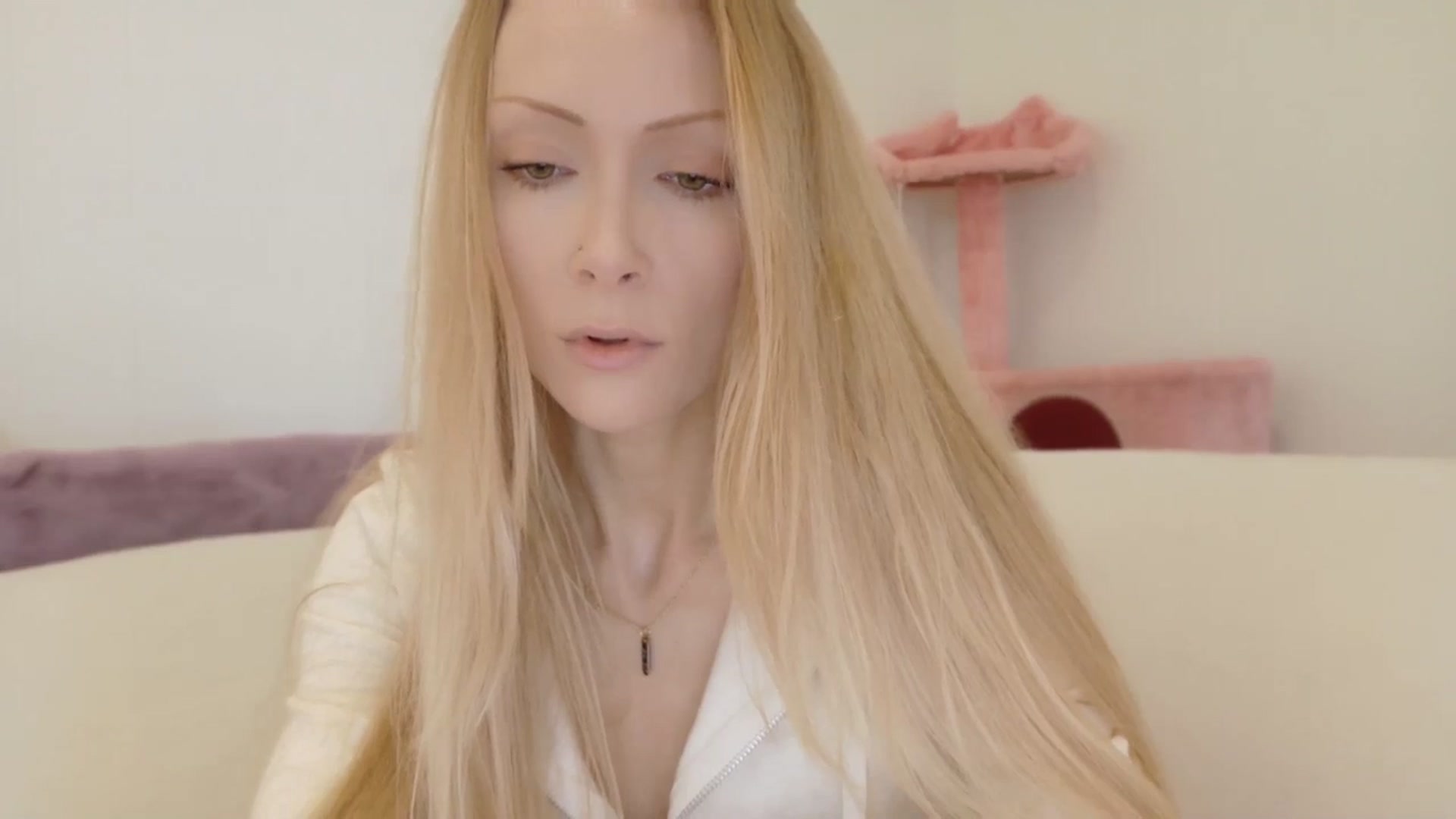 Gallery image thumbnail from xSadiexBlairx's myfreecams stream on, 11/05/2025, 17:28 image 5 of 20