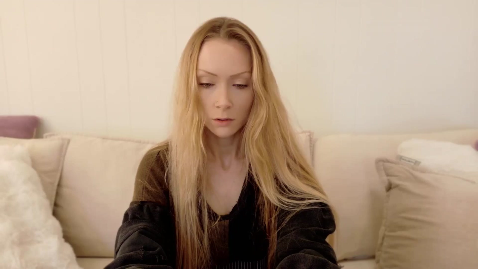 Gallery image thumbnail from xSadiexBlairx's myfreecams stream on, 11/06/2025, 19:05 image 2 of 20