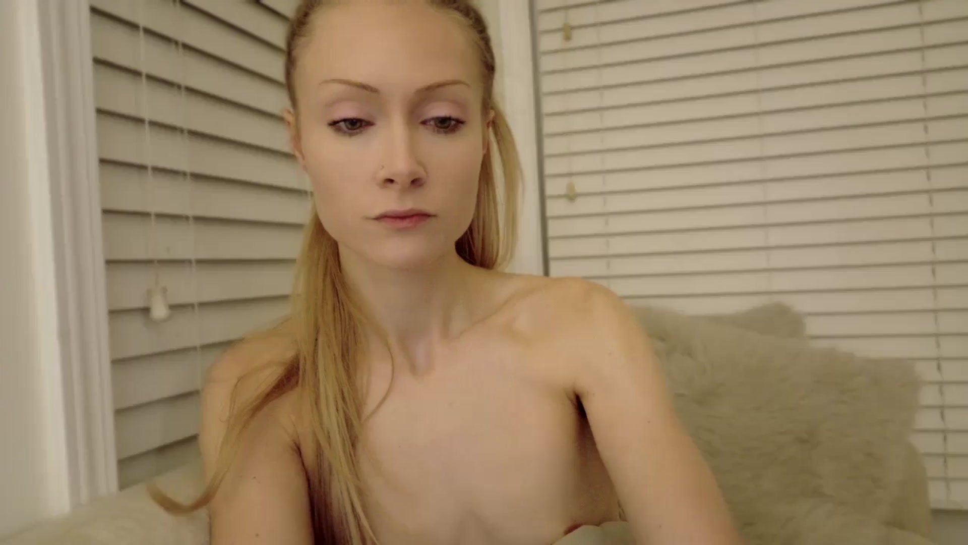 Gallery image thumbnail from xSadiexBlairx's myfreecams stream on, 11/19/2025, 03:36 image 19 of 20