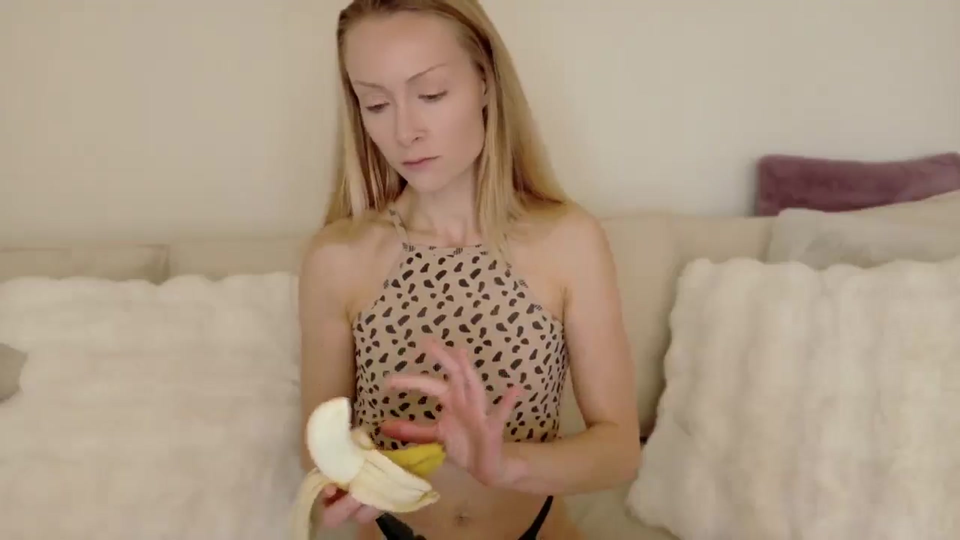 Gallery image thumbnail from xSadiexBlairx's myfreecams stream on, 11/19/2025, 20:52 image 6 of 20