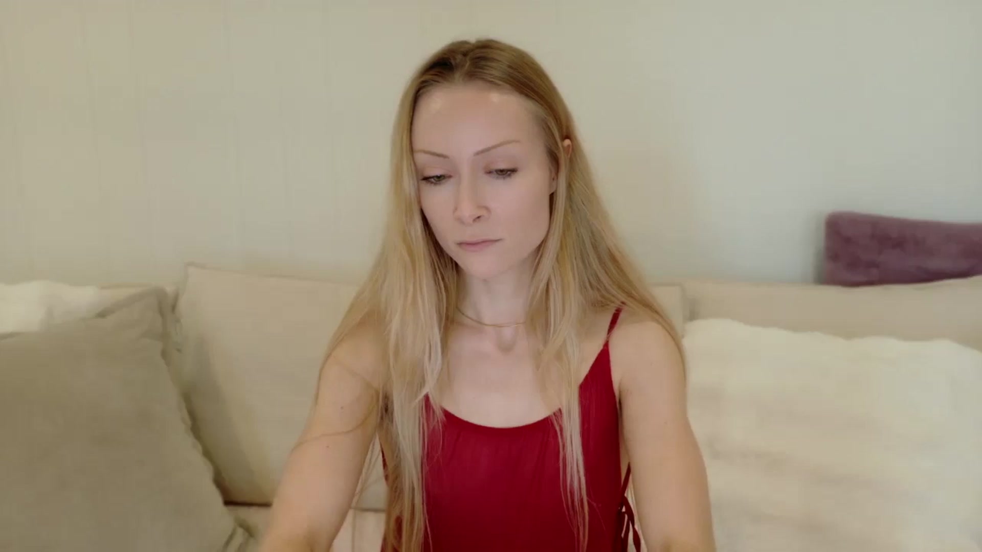 Gallery image thumbnail from xSadiexBlairx's myfreecams stream on, 11/24/2025, 19:04 image 19 of 20