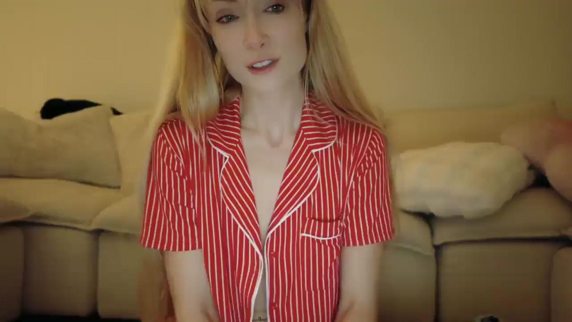 Gallery image thumbnail from xSadiexBlairx's myfreecams stream on, 12/16/2025, 03:09 image 15 of 20