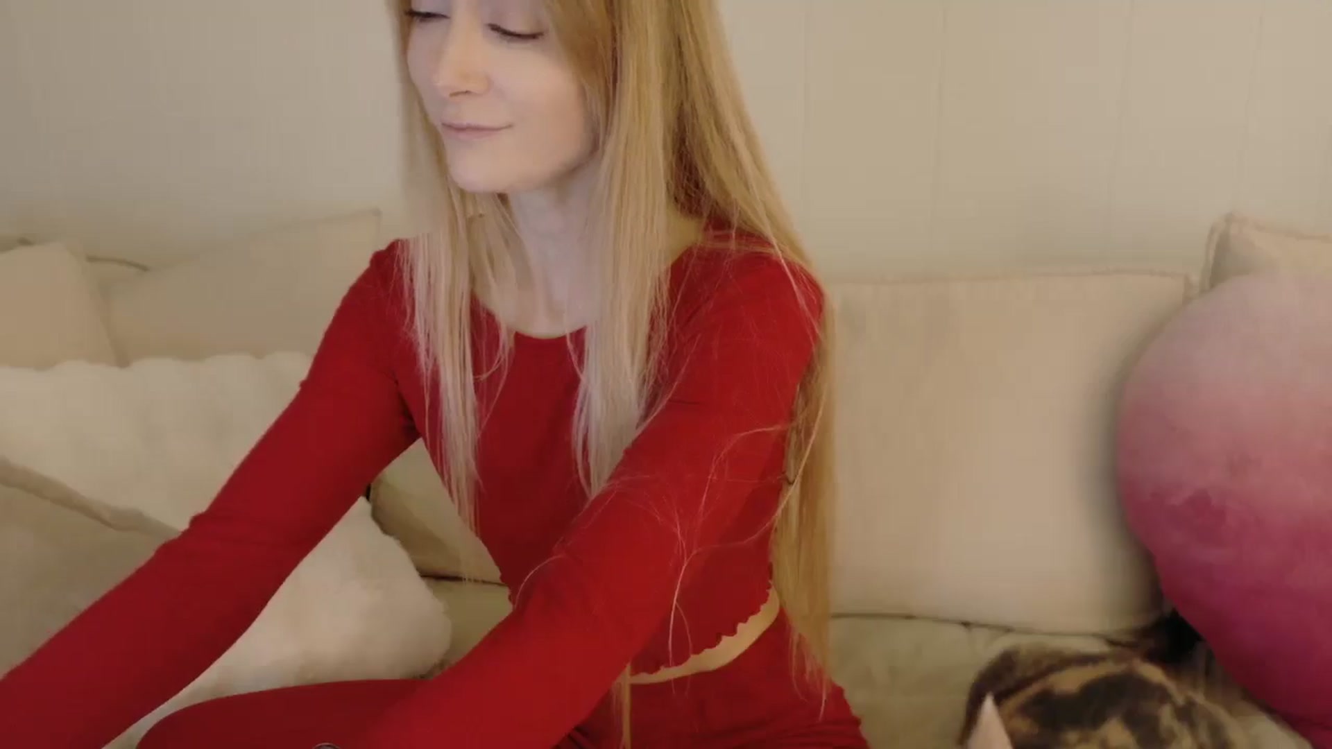 Gallery image thumbnail from xSadiexBlairx's myfreecams stream on, 01/03/2026, 22:00 image 13 of 20