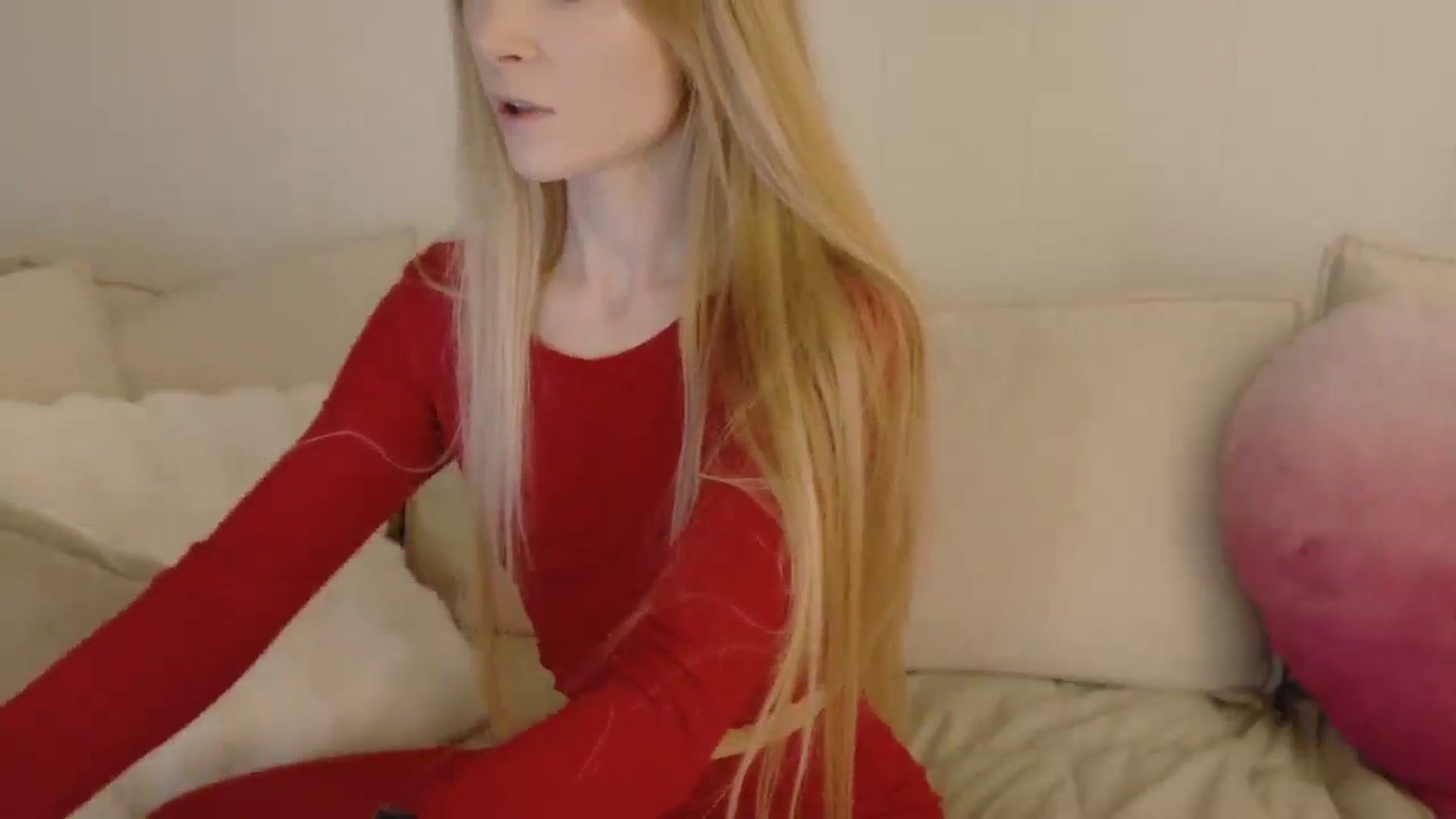 Gallery image thumbnail from xSadiexBlairx's myfreecams stream on, 01/03/2026, 22:00 image 6 of 20