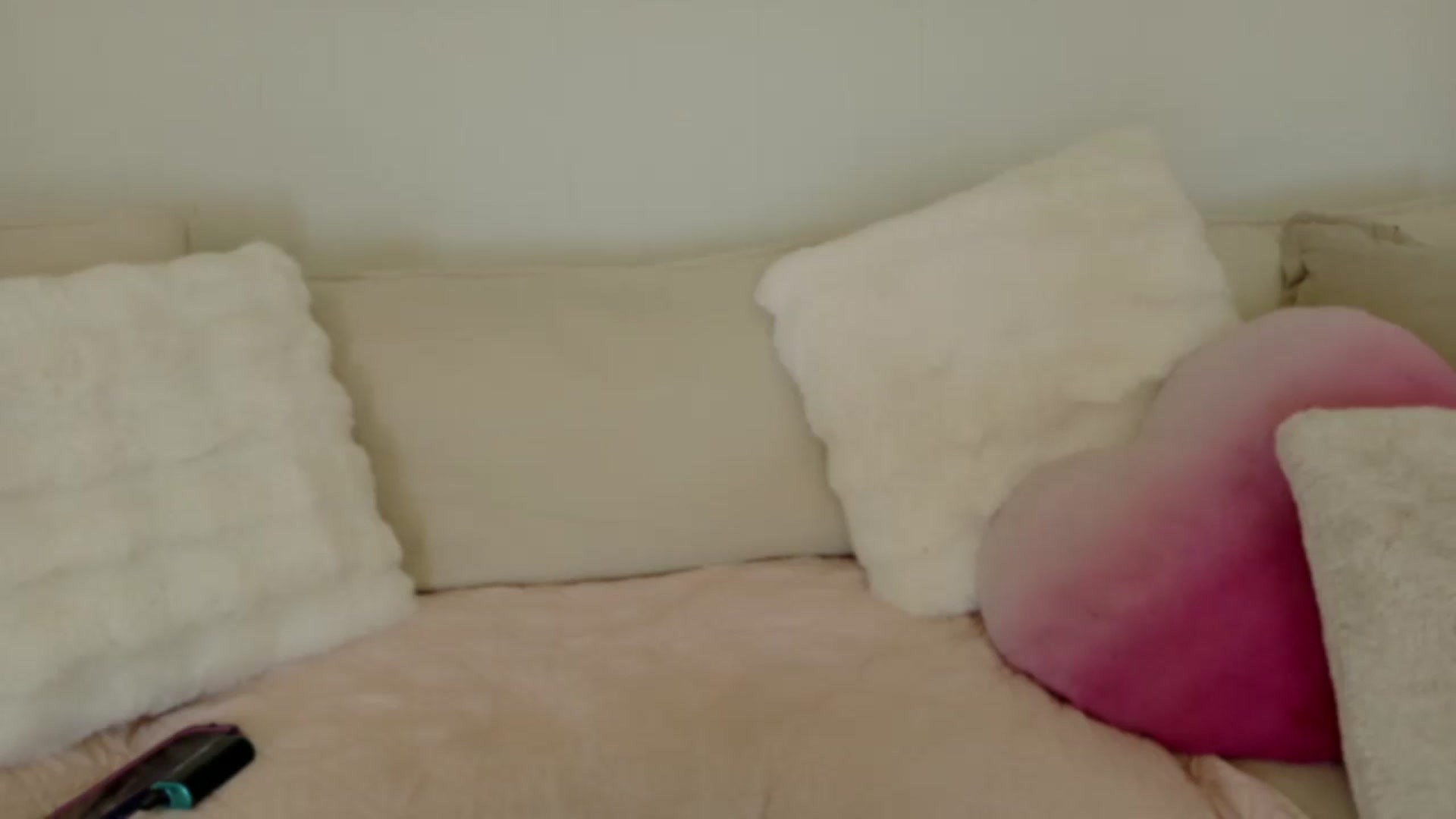 Gallery image thumbnail from xSadiexBlairx's myfreecams stream on, 01/08/2026, 19:45 image 17 of 20
