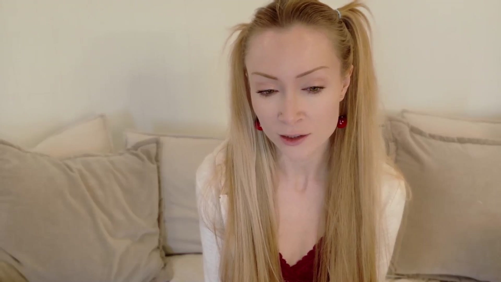 Gallery image thumbnail from xSadiexBlairx's myfreecams stream on, 01/15/2026, 18:45 image 4 of 20
