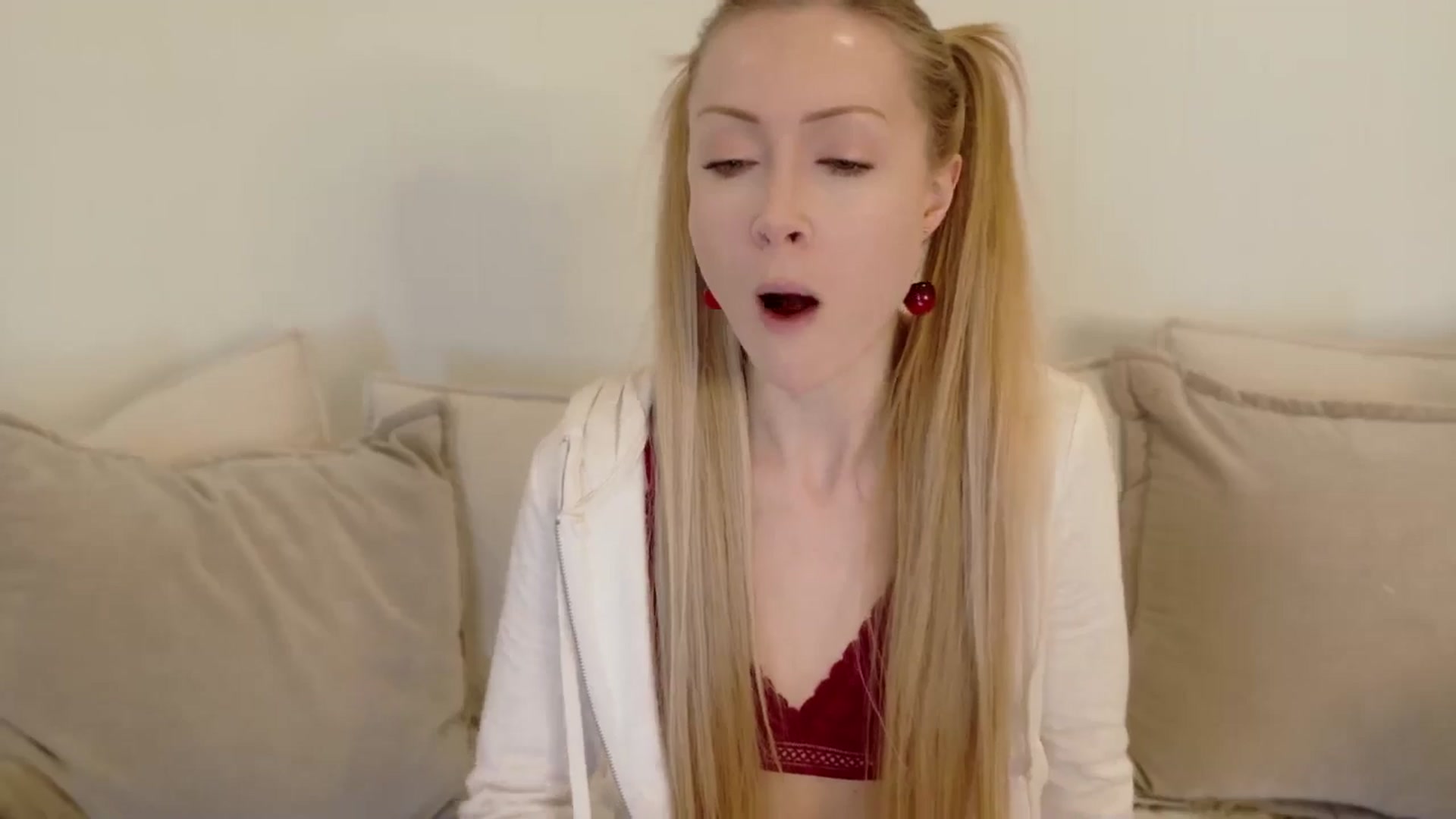 Gallery image thumbnail from xSadiexBlairx's myfreecams stream on, 01/15/2026, 19:37 image 9 of 20