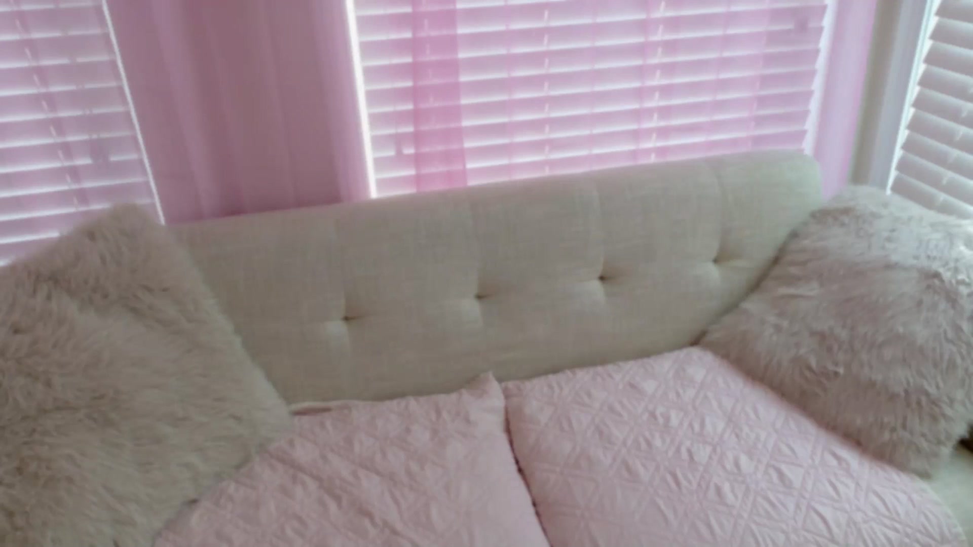 Gallery image thumbnail from xSadiexBlairx's myfreecams stream on, 02/10/2026, 20:37 image 14 of 20