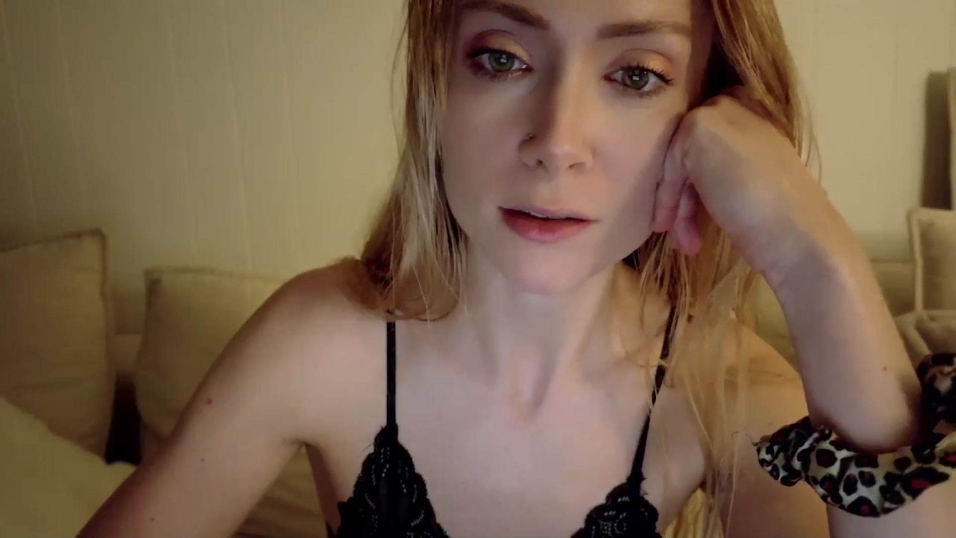 Gallery image thumbnail from xSadiexBlairx's myfreecams stream on, 04/14/2026, 02:12 image 12 of 20