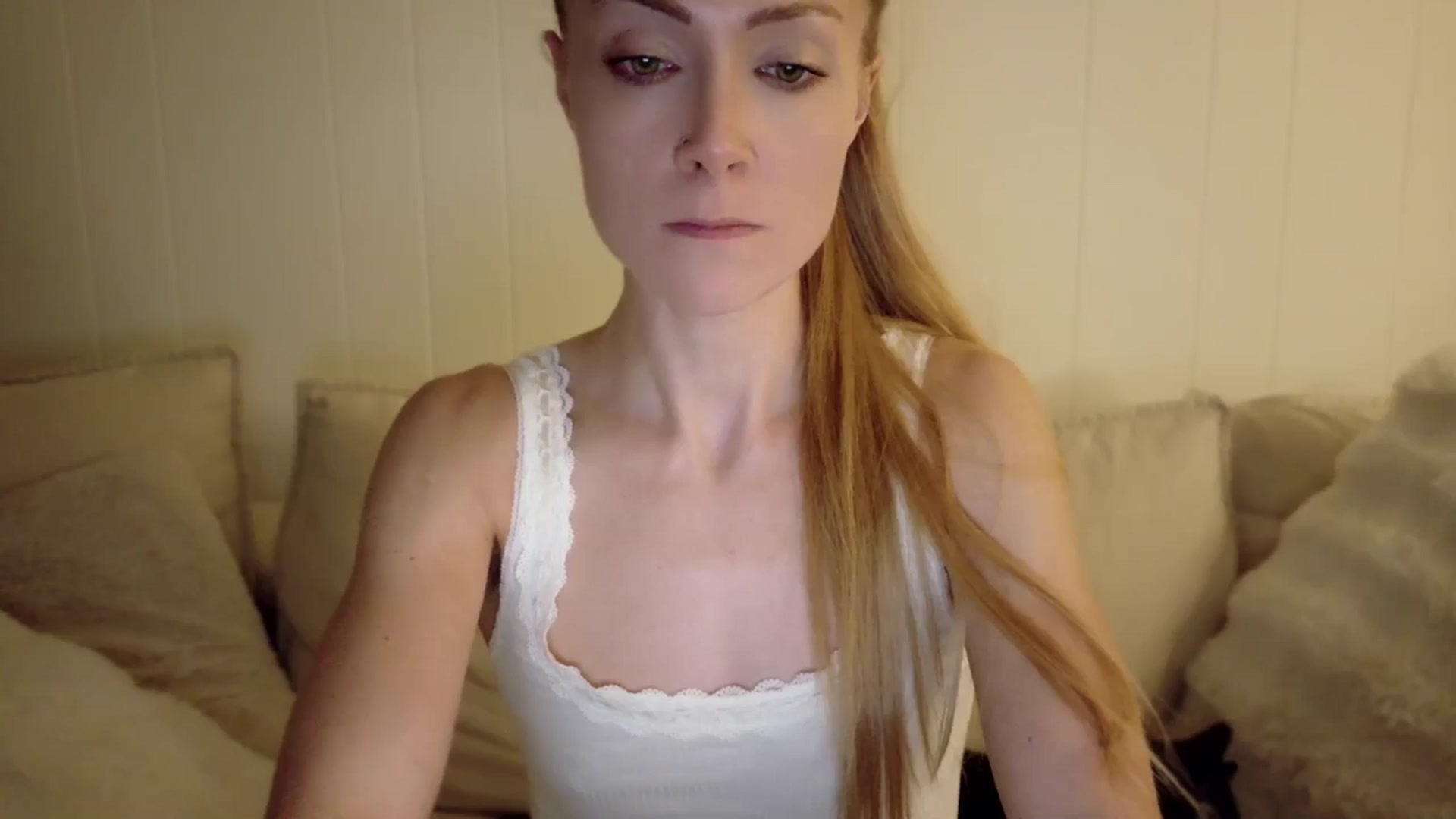 Gallery image thumbnail from xSadiexBlairx's myfreecams stream on, 04/22/2026, 02:59 image 2 of 20