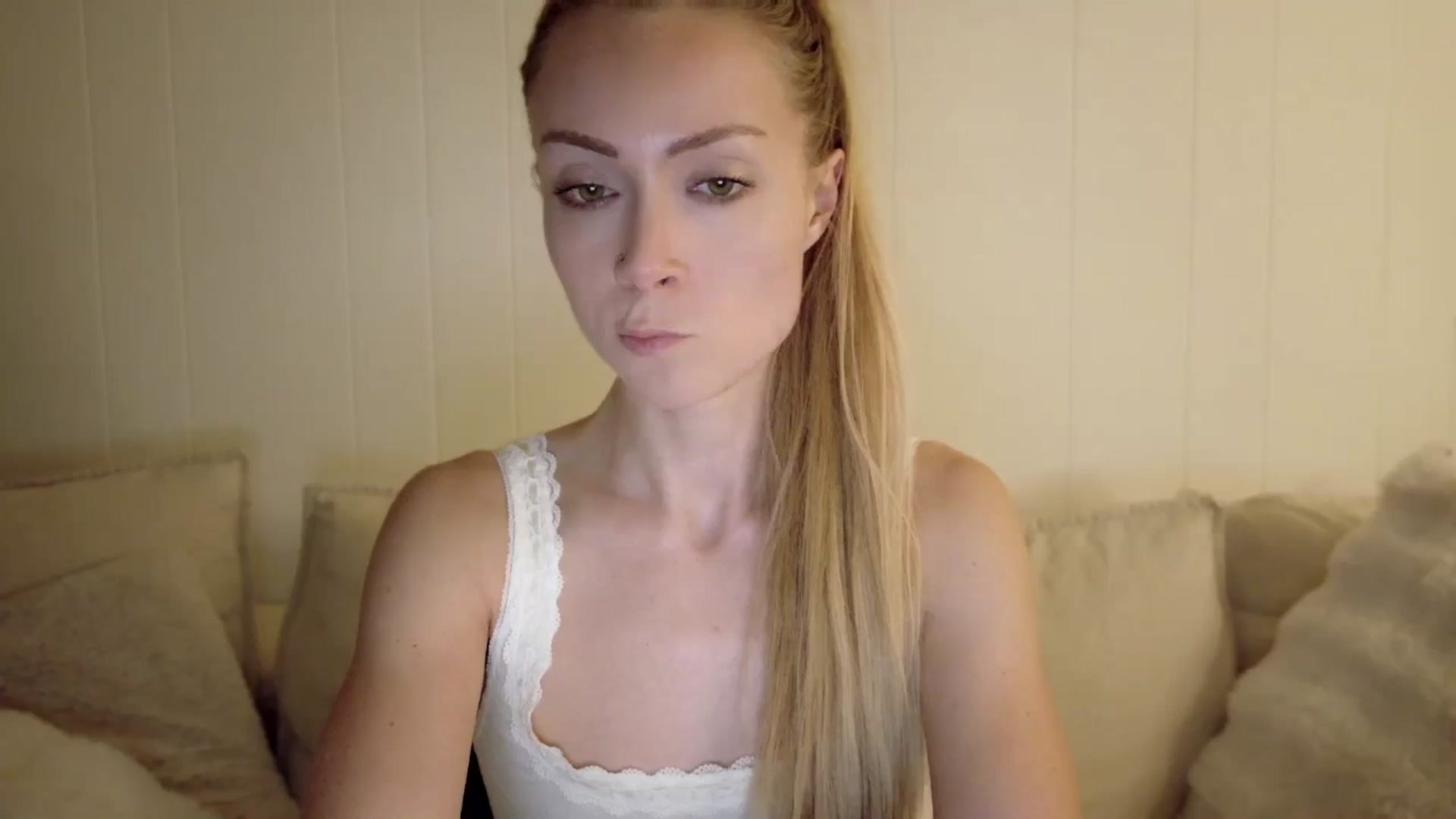 Gallery image thumbnail from xSadiexBlairx's myfreecams stream on, 04/22/2026, 02:59 image 1 of 20