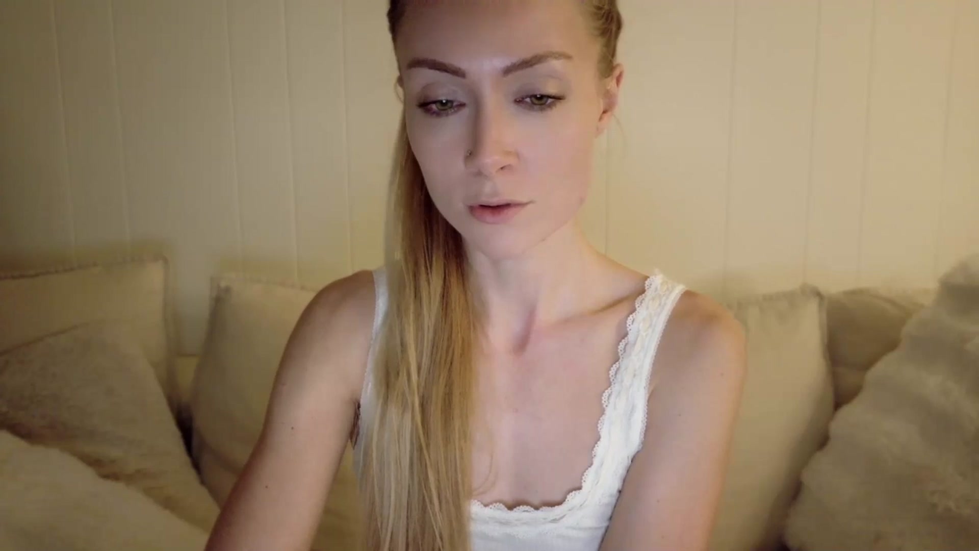 Gallery image thumbnail from xSadiexBlairx's myfreecams stream on, 04/22/2026, 02:59 image 10 of 20