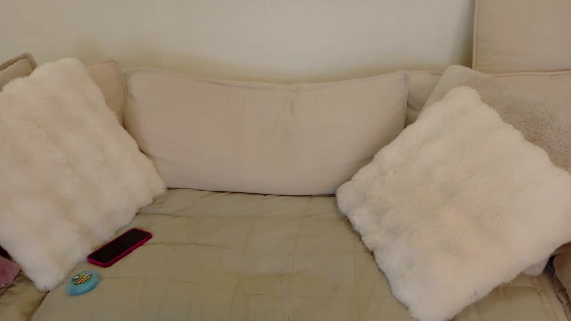 Gallery image thumbnail from xSadiexBlairx's myfreecams stream on, 06/01/2026, 19:16 image 6 of 20
