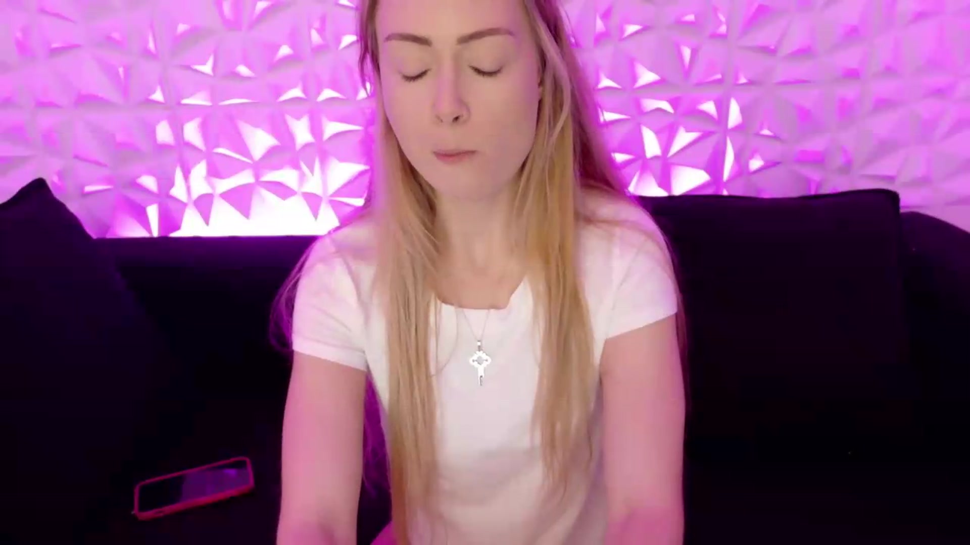Gallery image thumbnail from xSadiexBlairx's myfreecams stream on, 06/09/2026, 19:33 image 12 of 20