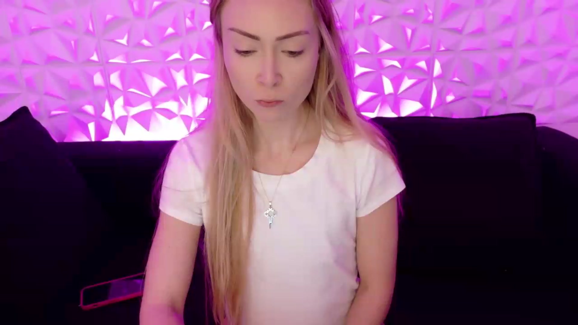 Gallery image thumbnail from xSadiexBlairx's myfreecams stream on, 06/09/2026, 19:33 image 16 of 20