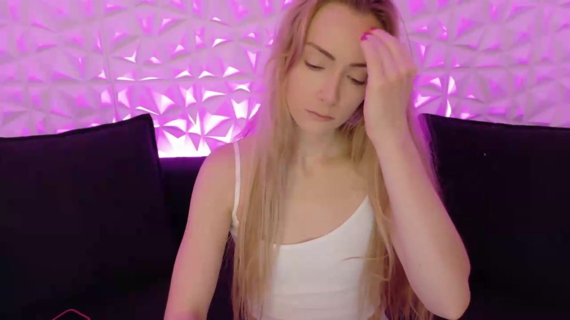 Gallery image thumbnail from xSadiexBlairx's myfreecams stream on, 06/10/2026, 02:13 image 18 of 20