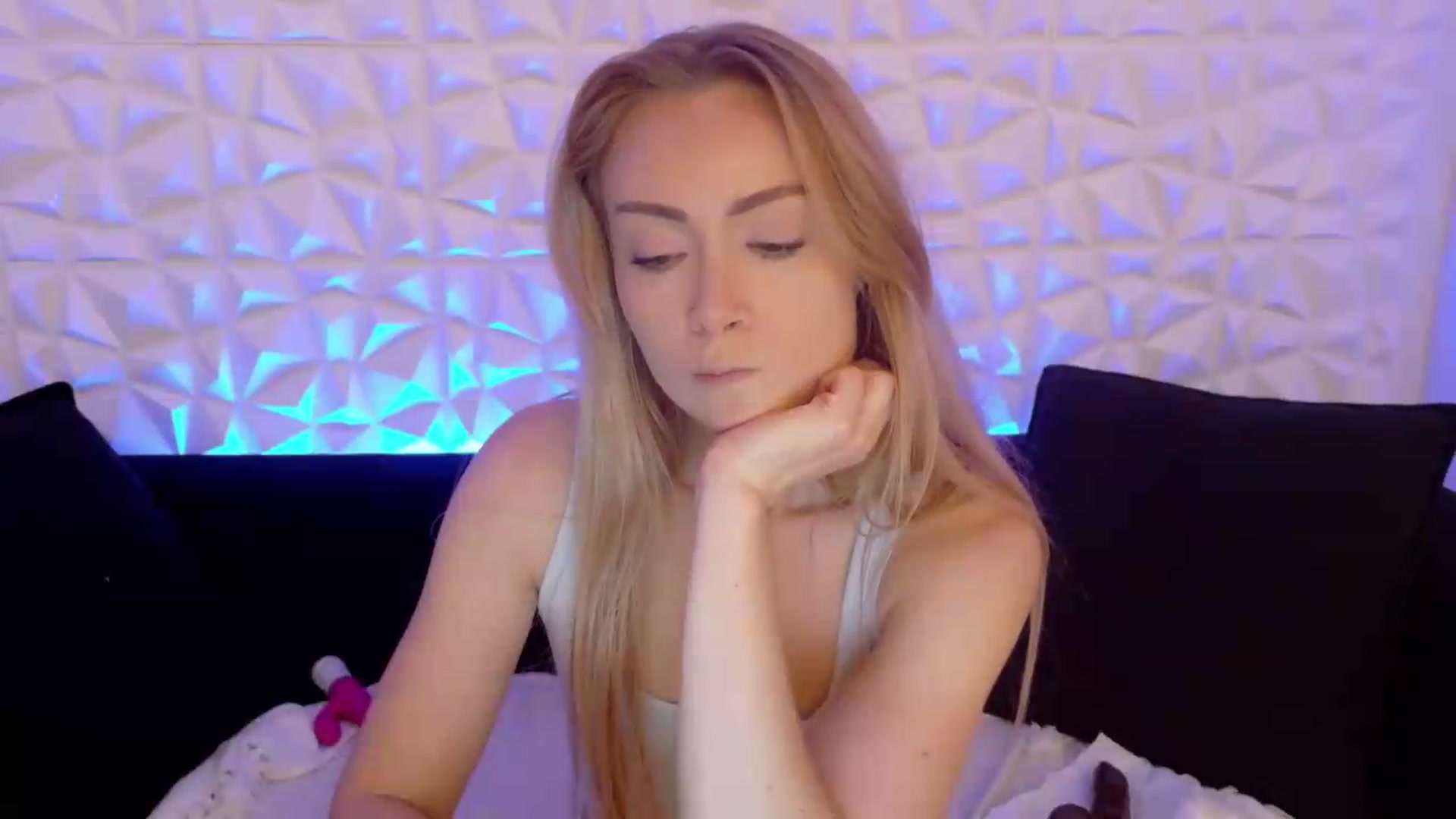 Gallery image thumbnail from xSadiexBlairx's myfreecams stream on, 06/20/2026, 03:30 image 16 of 20