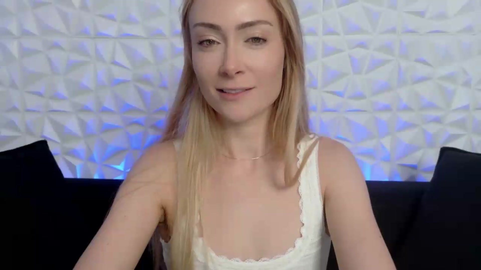 Gallery image thumbnail from xSadiexBlairx's myfreecams stream on, 06/22/2026, 20:04 image 18 of 20
