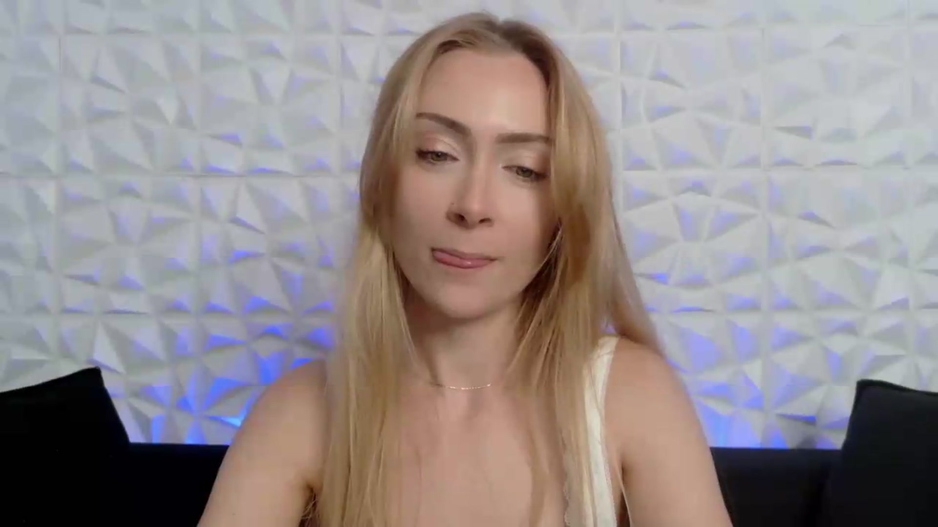 Gallery image thumbnail from xSadiexBlairx's myfreecams stream on, 06/22/2026, 20:04 image 10 of 20