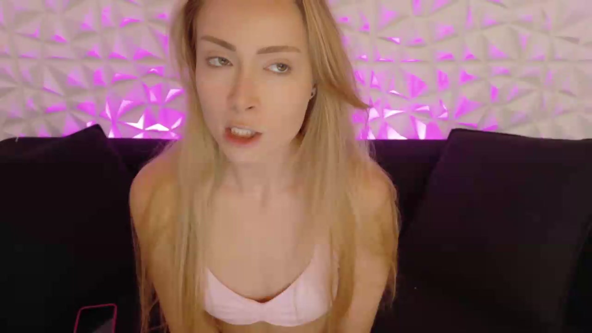 Gallery image thumbnail from xSadiexBlairx's myfreecams stream on, 07/06/2026, 19:16 image 13 of 20
